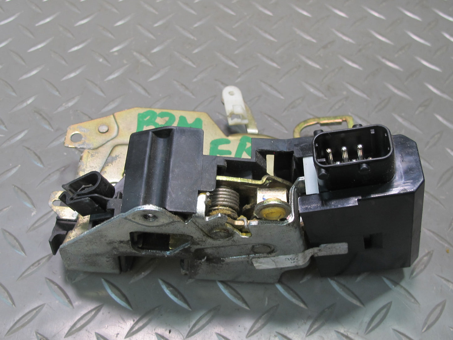 96-02 BMW E36/7 Z3 Right Passenger Door Lock Latch Actuator 8353012 OEM