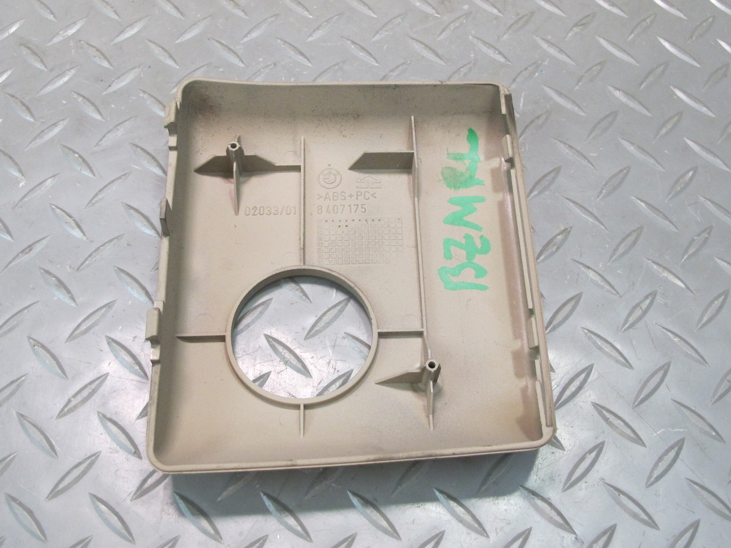 96-02 BMW E36/7 Z3 Roadster Rear Left Roll Bar Trim Cover Beige OEM