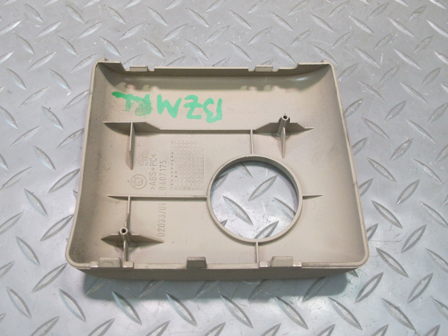 96-02 BMW E36/7 Z3 Roadster Rear Left Roll Bar Trim Cover Beige OEM