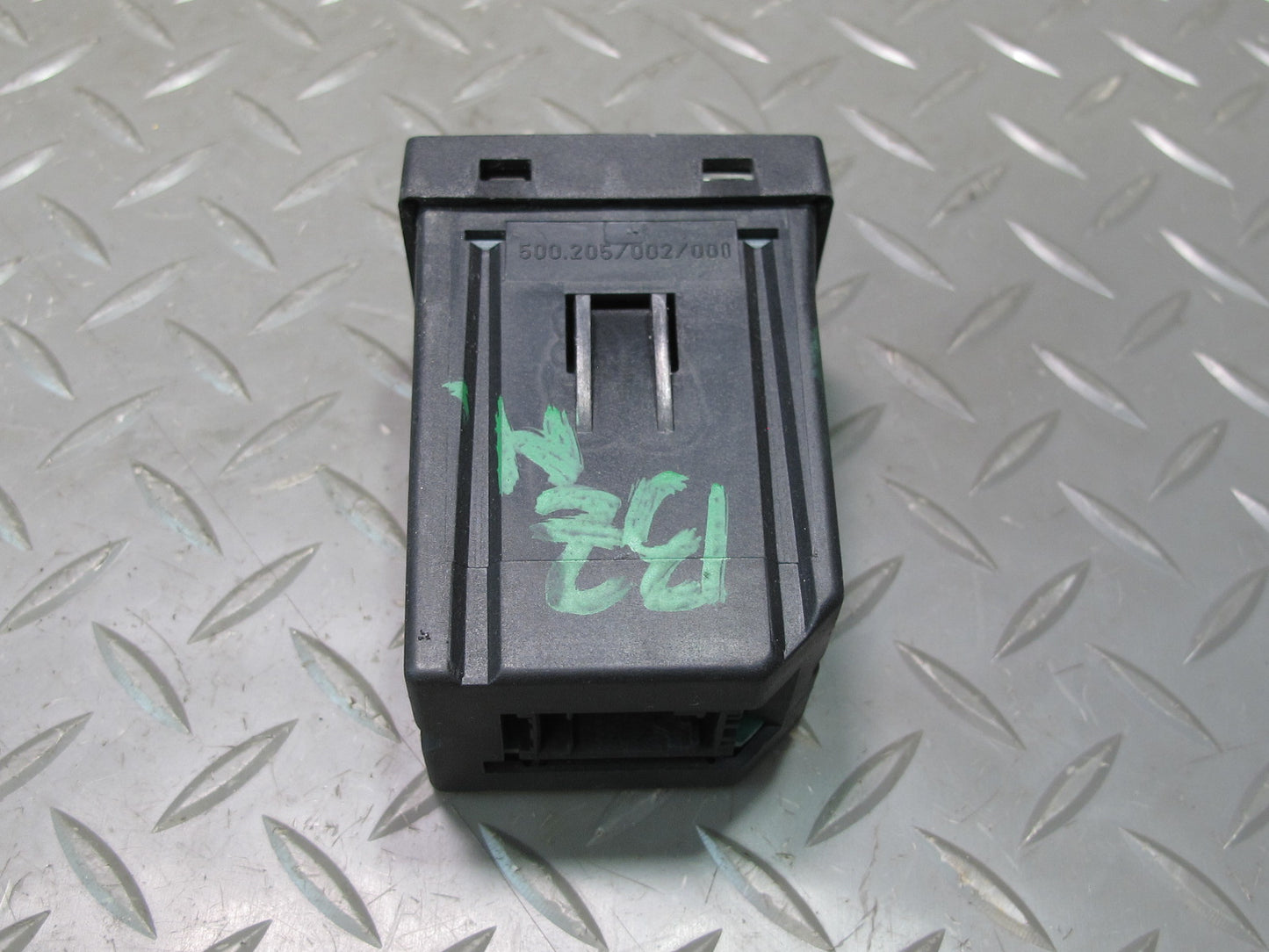 96-99 BMW E36/7 Z3 Dash Digital Clock ON Board Computer Display 4590407 OEM