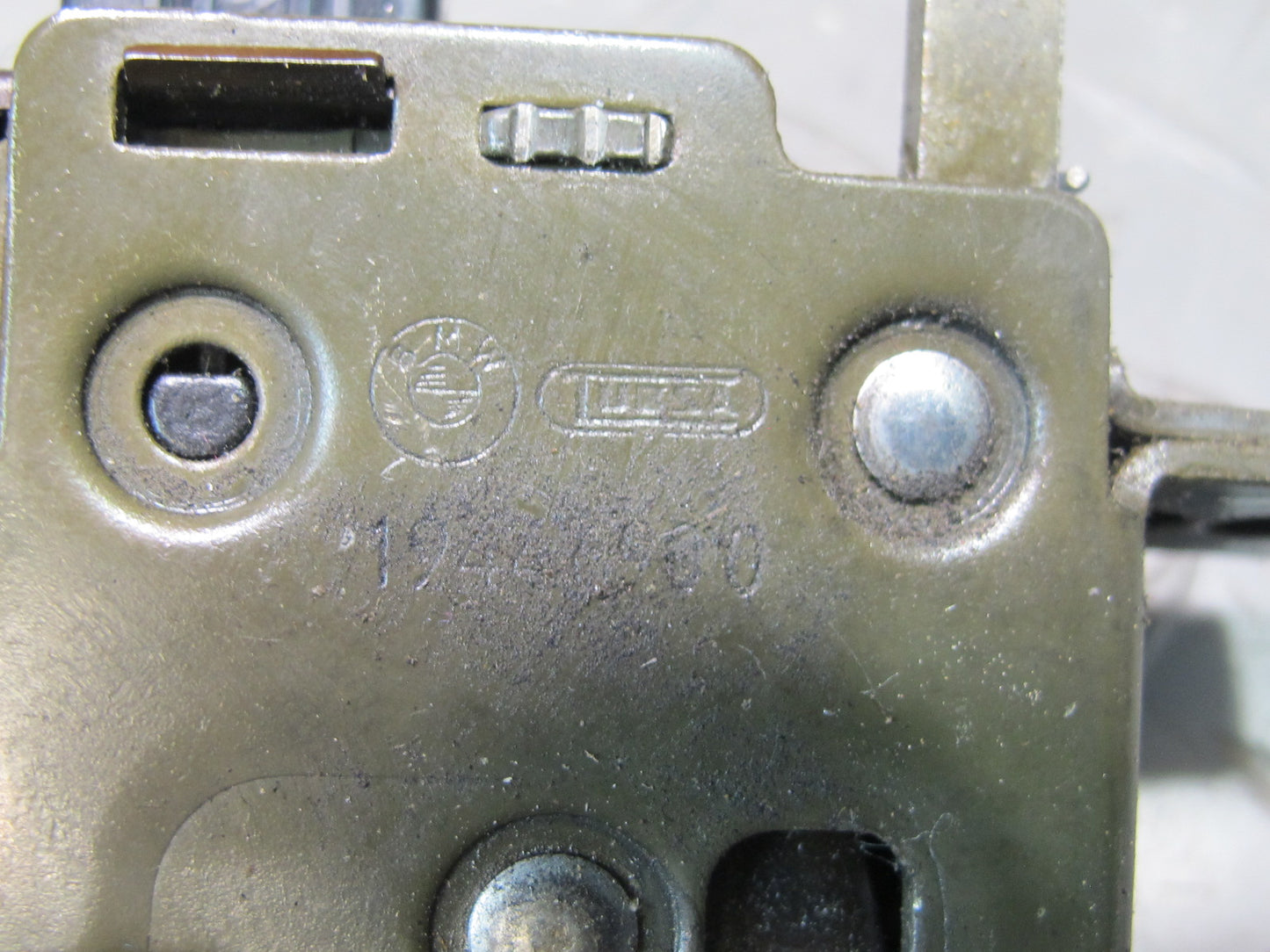 96-02 BMW E36/7 Z3 Roadster Rear Trunk Lid Lock Latch Actuator 1944690 OEM