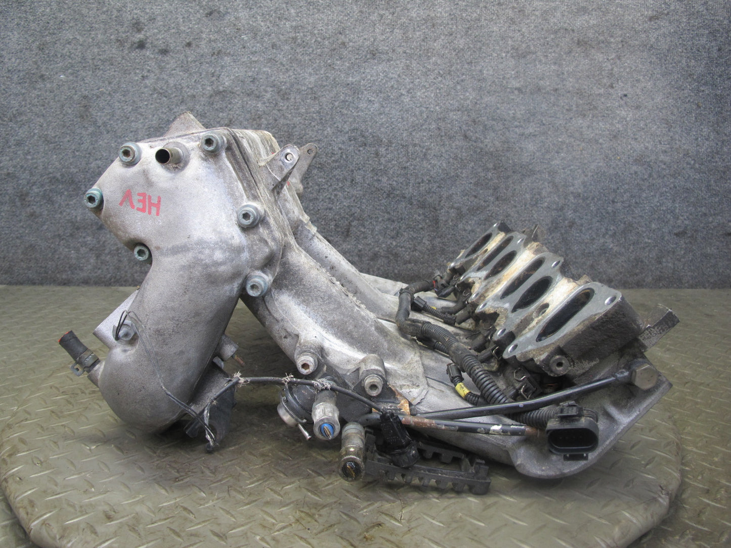 99-00 VW Eurovan T4 2.8L AES VR6 Engine Intake Manifold 021133223AF OEM