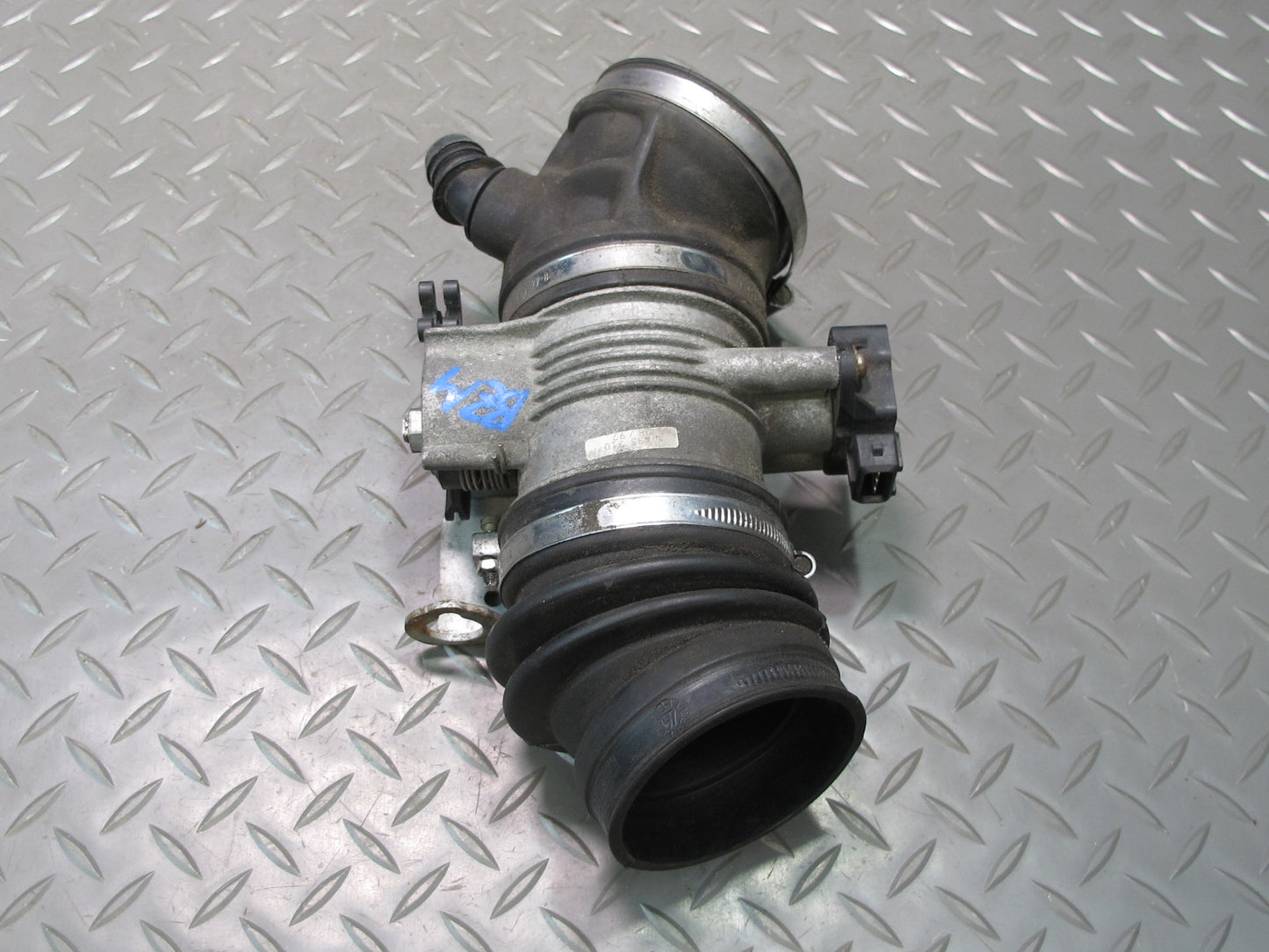 97-99 BMW E36/7 Z3 1.9L M44 Throttle Body w Boot & Valve Switch Assembly OEM