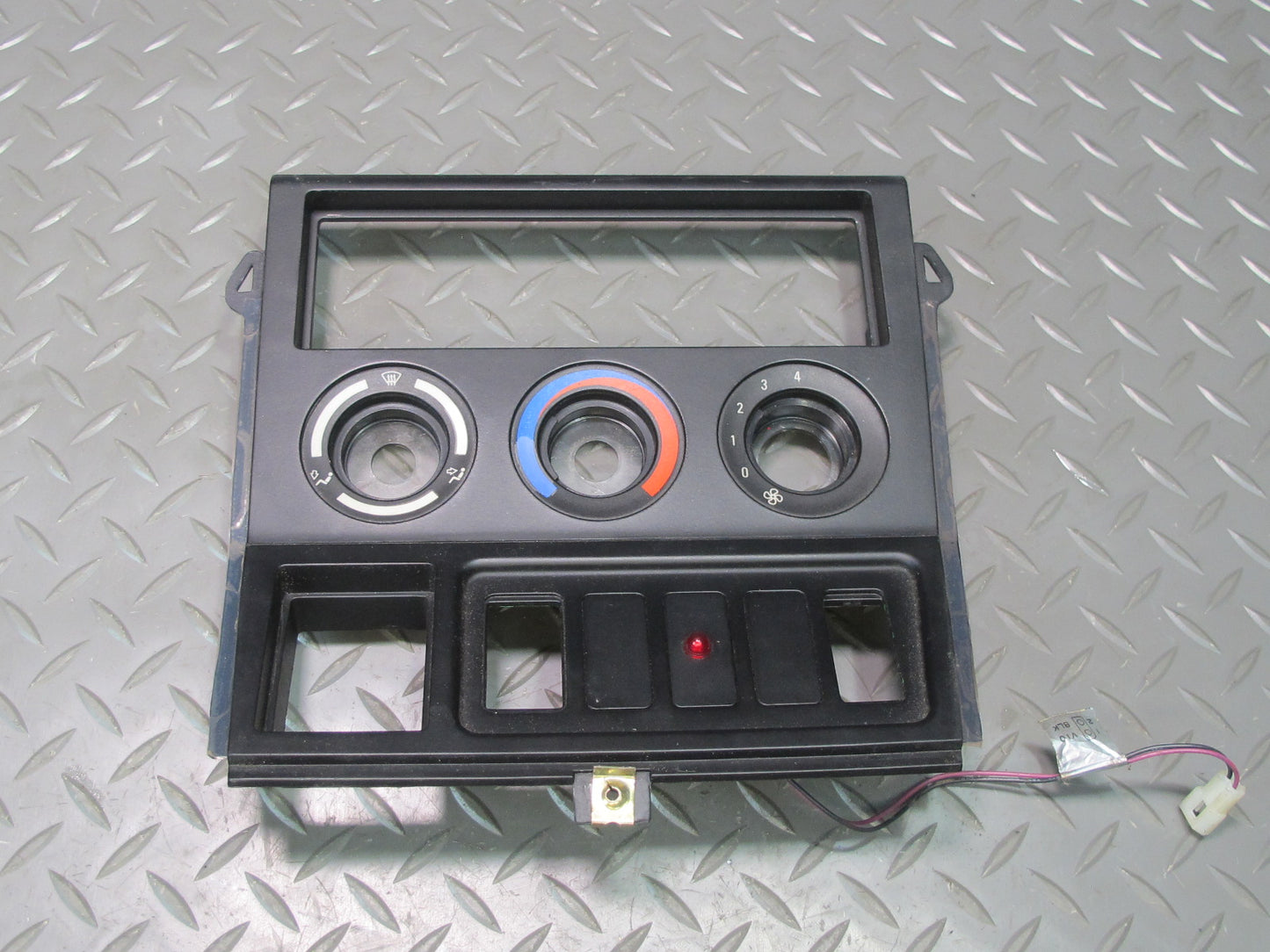 96-99 BMW E36/7 Z3 Center Console A/C Heater Switch Trim Panel Black OEM