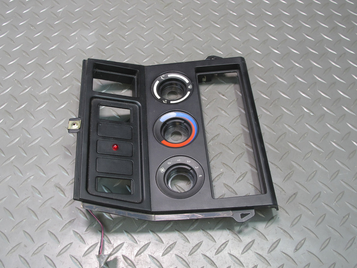 96-99 BMW E36/7 Z3 Center Console A/C Heater Switch Trim Panel Black OEM