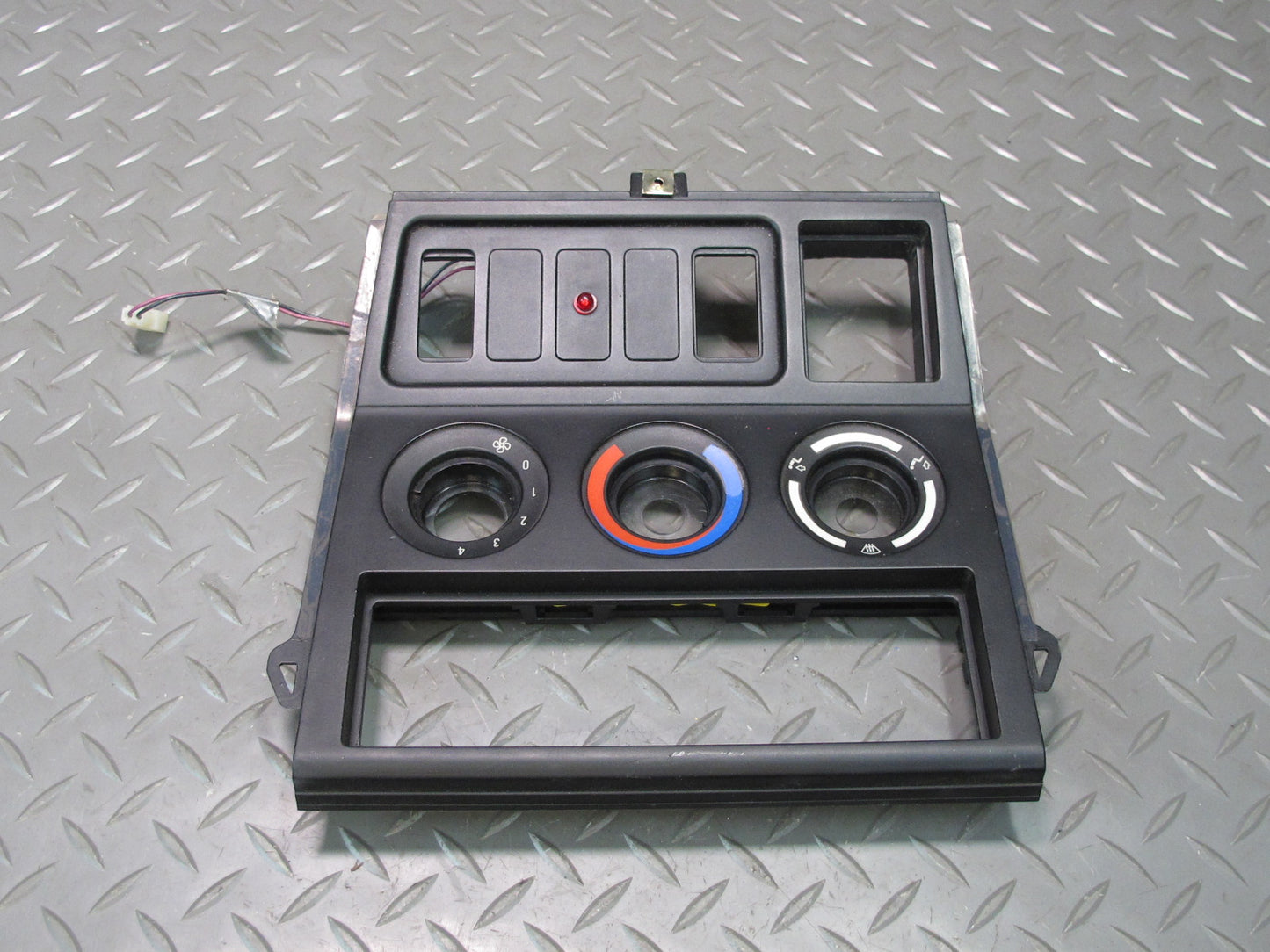 96-99 BMW E36/7 Z3 Center Console A/C Heater Switch Trim Panel Black OEM