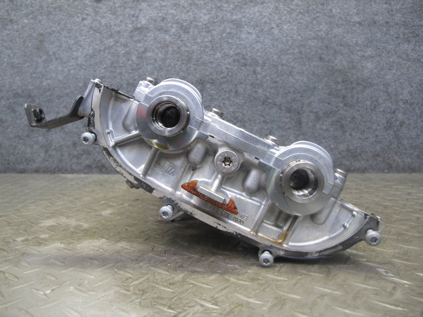 17-23 Porsche Panamera 971 2.9L Csza Engine Left Cylinder Head Valve Cover 43k