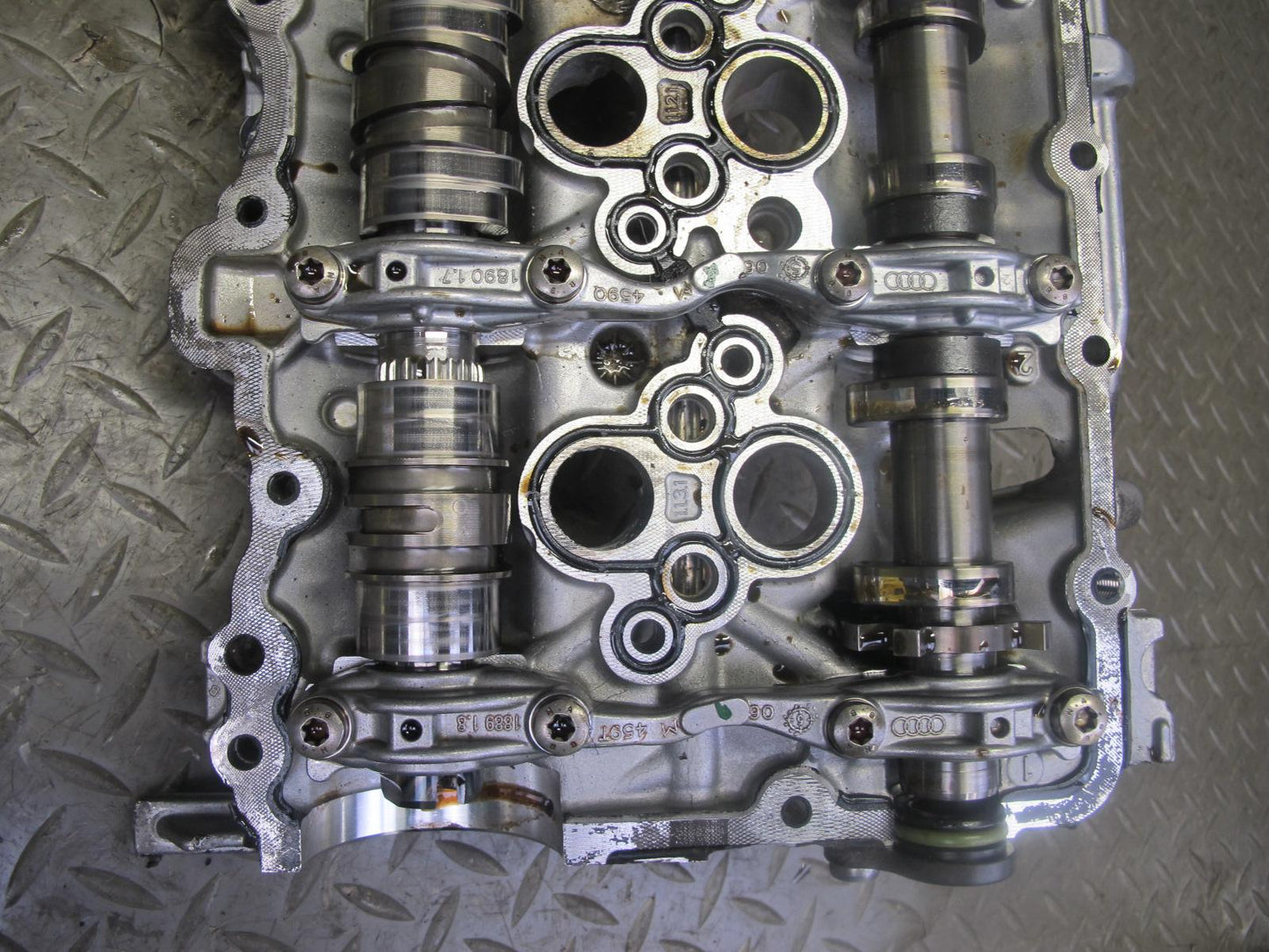 17-23 Porsche Panamera 971 2.9L Csza Engine Left Cylinder Head Valve Cover 43k
