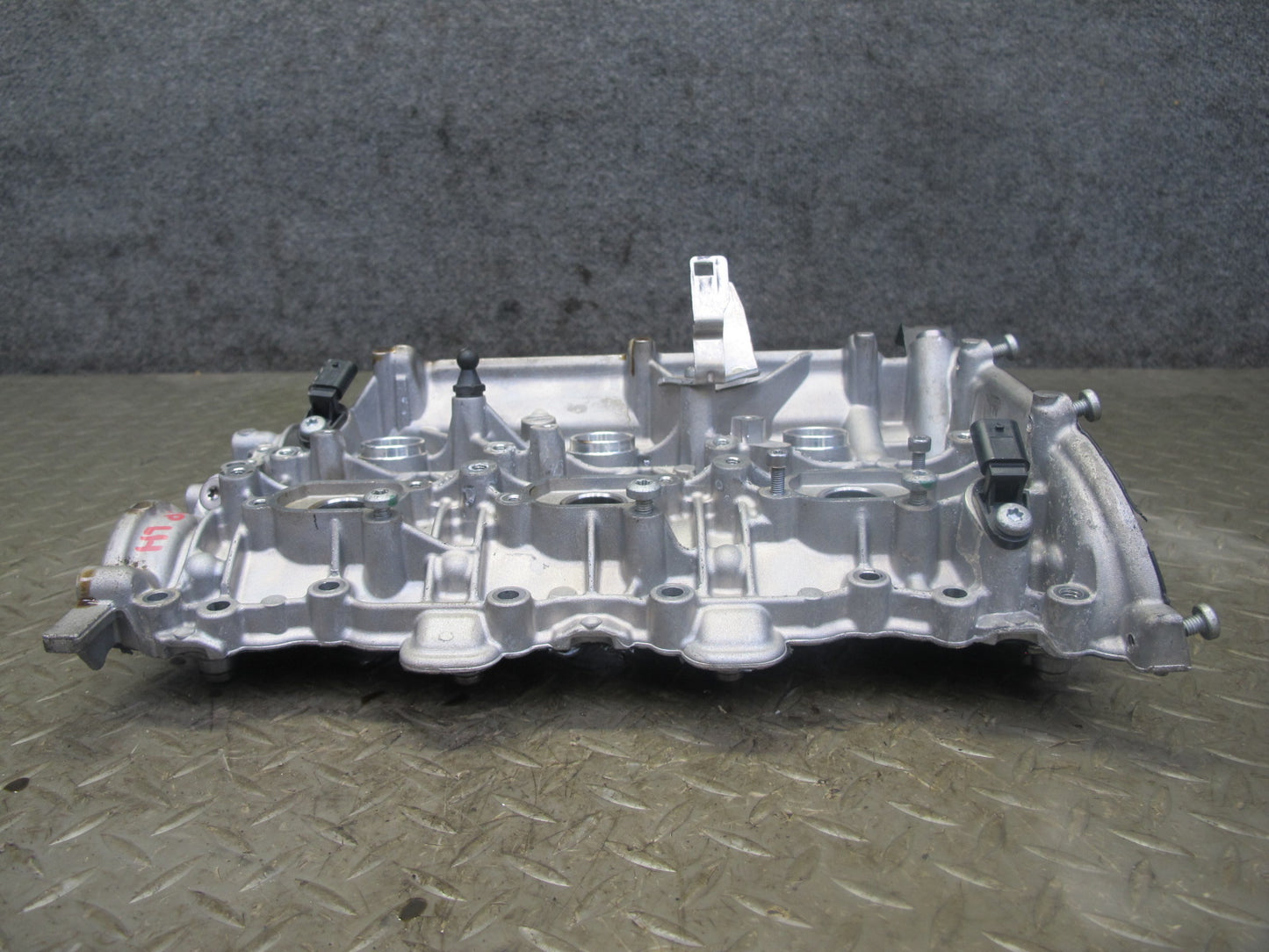 17-23 Porsche Panamera 971 2.9L Csza Engine Left Cylinder Head Valve Cover 43k