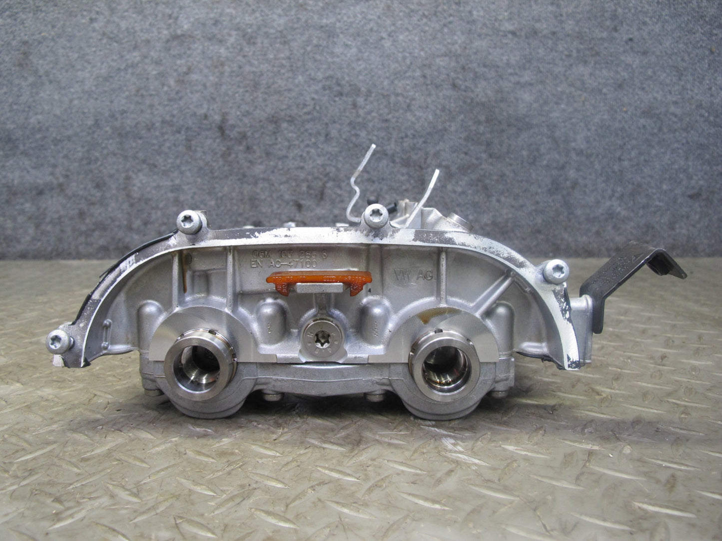 17-23 Porsche Panamera 971 2.9L Csza Engine Left Cylinder Head Valve Cover 43k