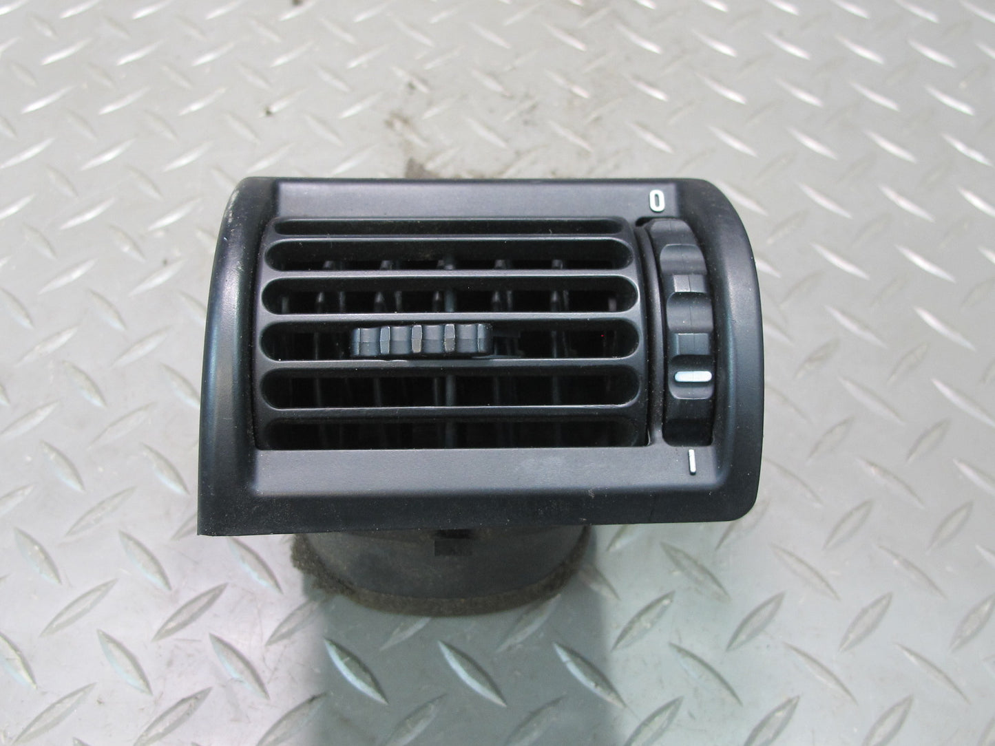 96-02 BMW E36/7 Z3 Set of 3 Dash Dashboard Left Right Center Air Vent Black OEM