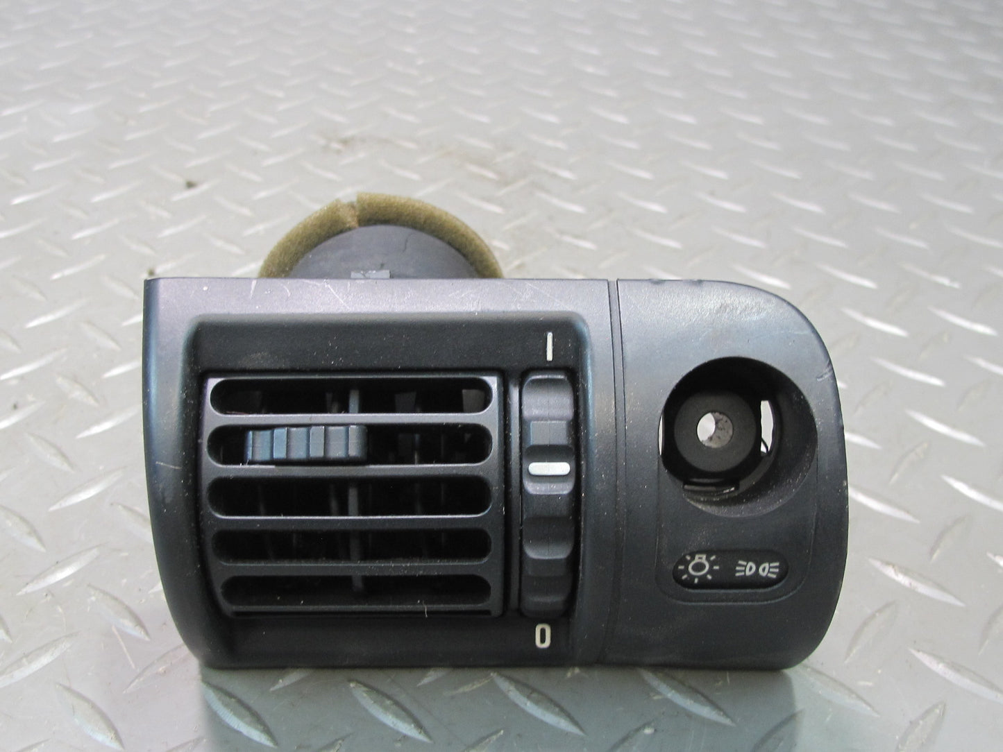 96-02 BMW E36/7 Z3 Set of 3 Dash Dashboard Left Right Center Air Vent Black OEM