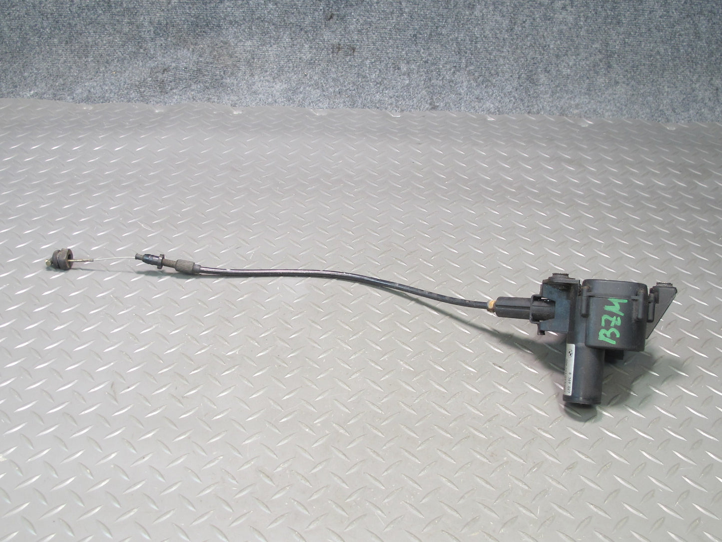 97-98 BMW E36/7 Z3 1.9L Roadster Cruise Control Actuator w Cable 8369027 OEM