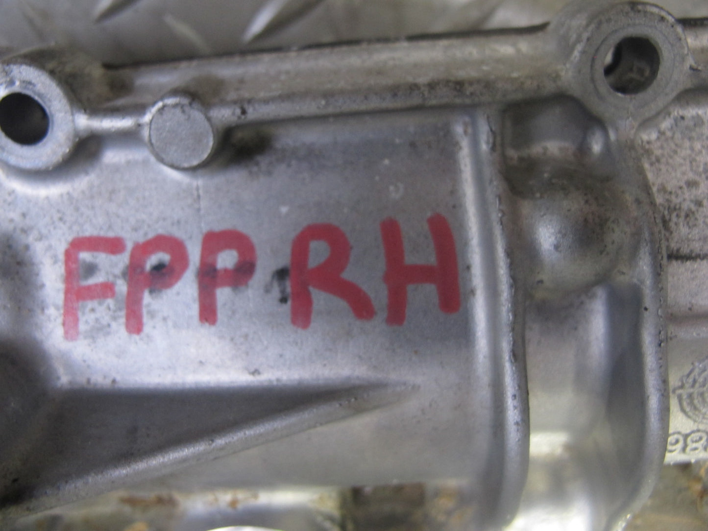 17-23 Porsche Panamera 971 2.9L Csza Engine Right Cylinder Head Valve Cover 43k