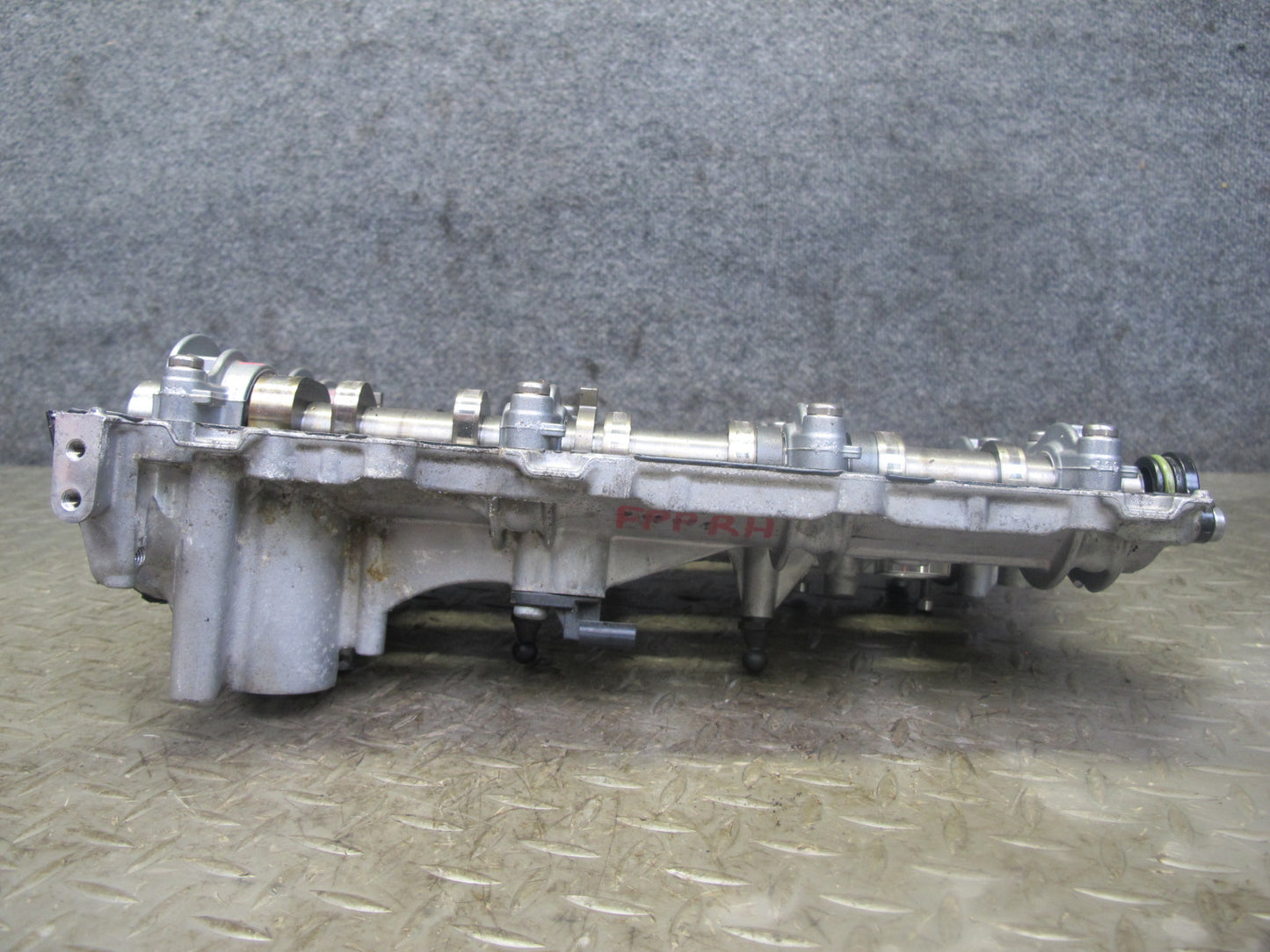 17-23 Porsche Panamera 971 2.9L Csza Engine Right Cylinder Head Valve Cover 43k