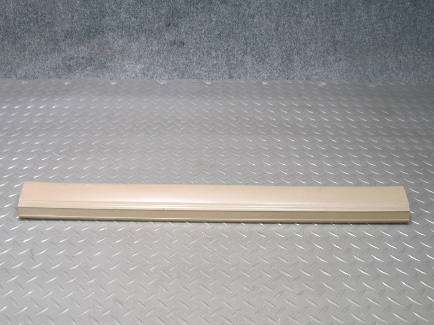 96-02 BMW E36/7 Z3 Roadster Right Door Sill Trim Carpet Holder Beige 8397547 OEM