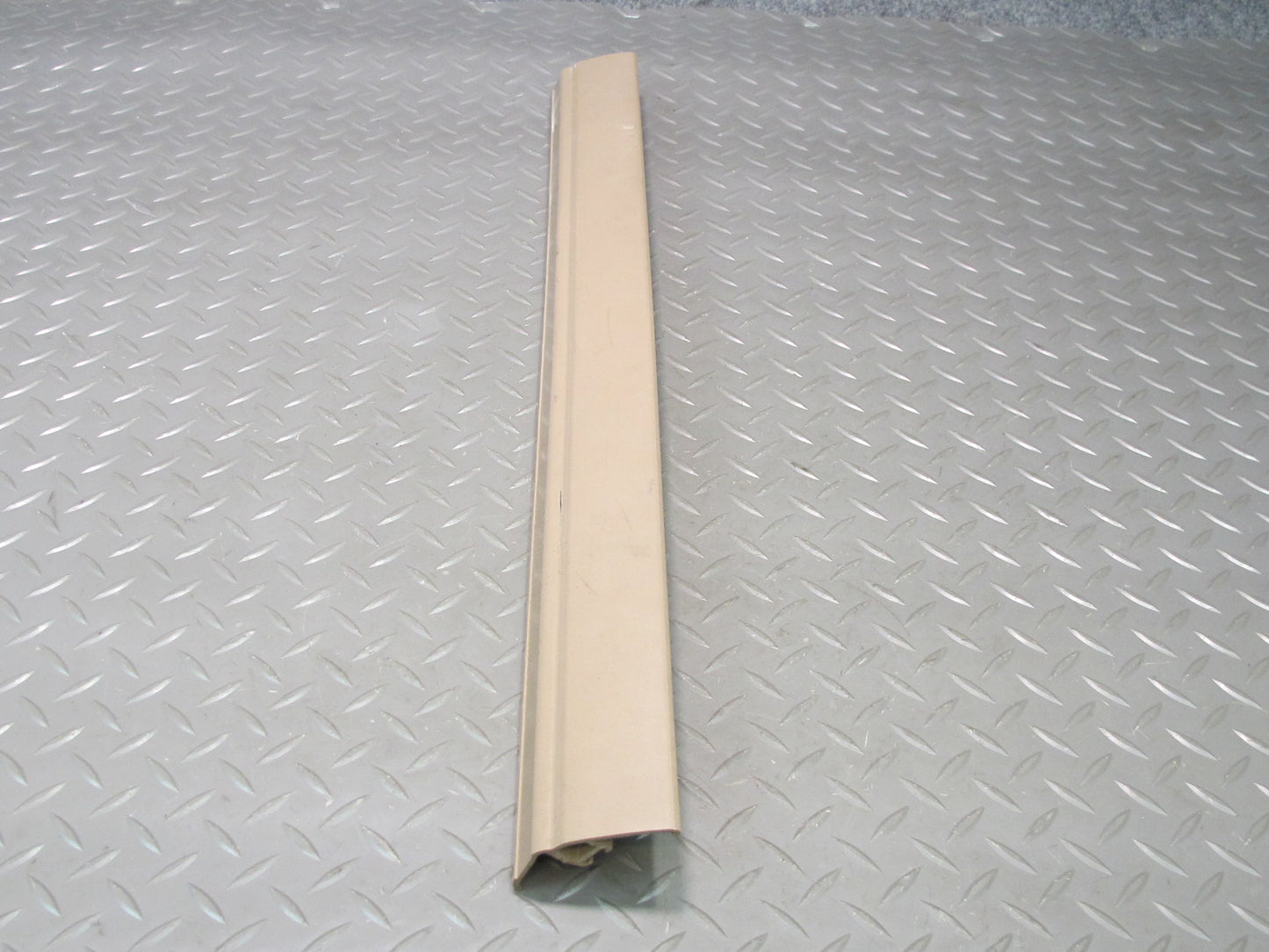 96-02 BMW E36/7 Z3 Roadster Right Door Sill Trim Carpet Holder Beige 8397547 OEM