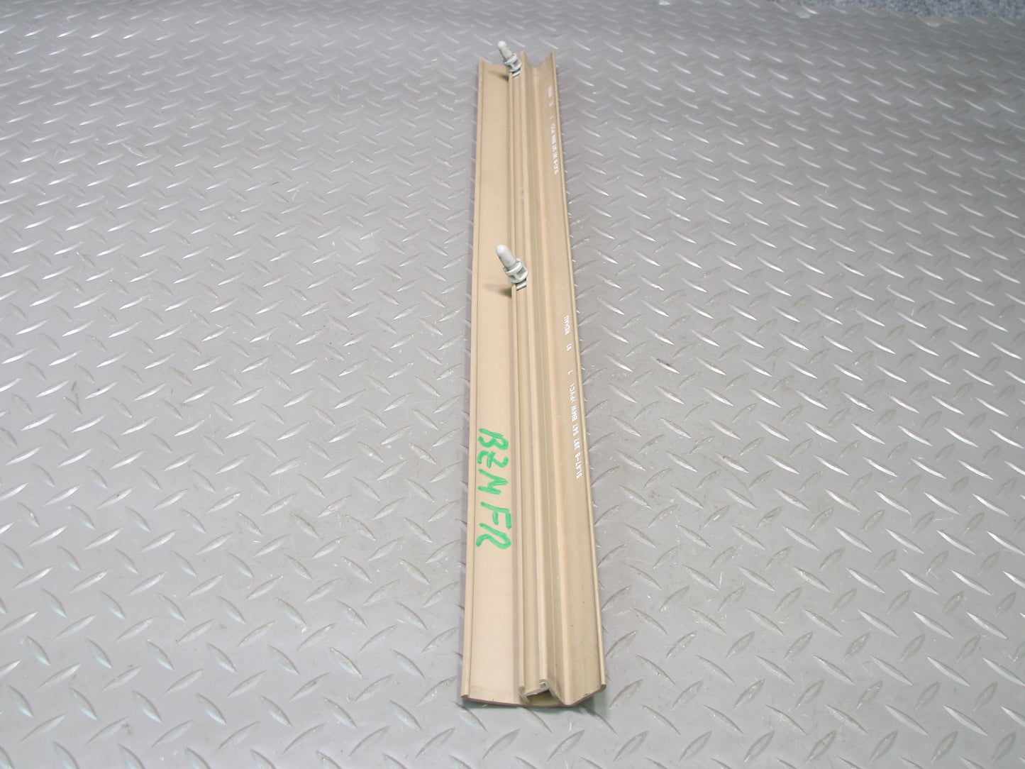 96-02 BMW E36/7 Z3 Roadster Right Door Sill Trim Carpet Holder Beige 8397547 OEM