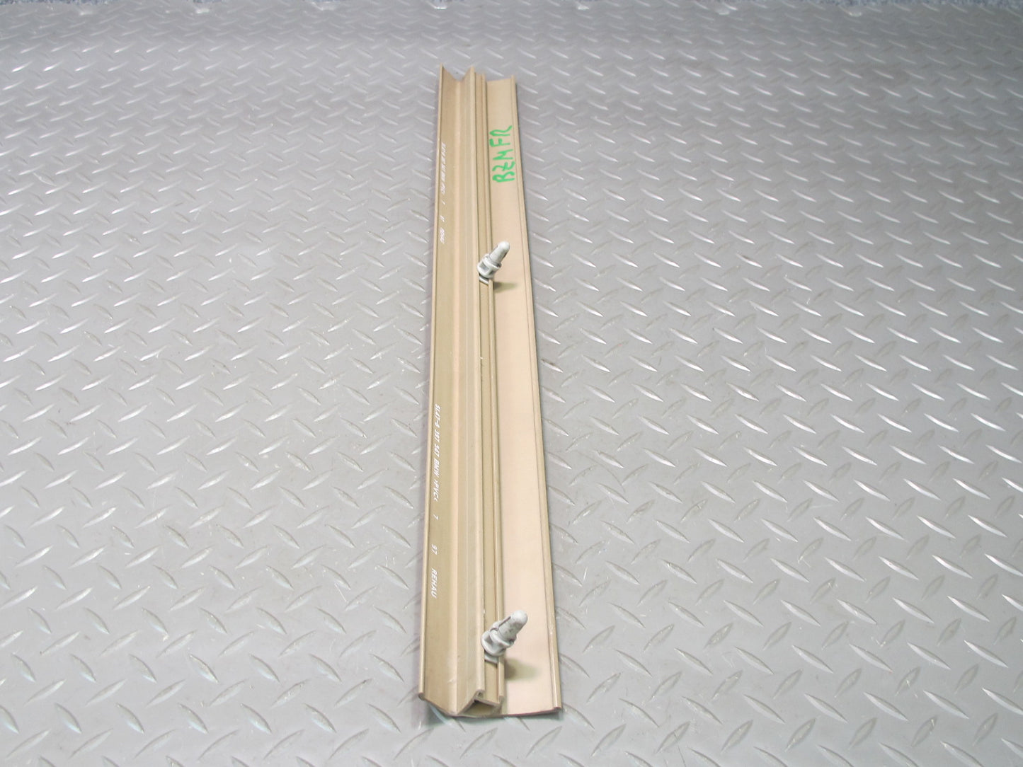 96-02 BMW E36/7 Z3 Roadster Right Door Sill Trim Carpet Holder Beige 8397547 OEM
