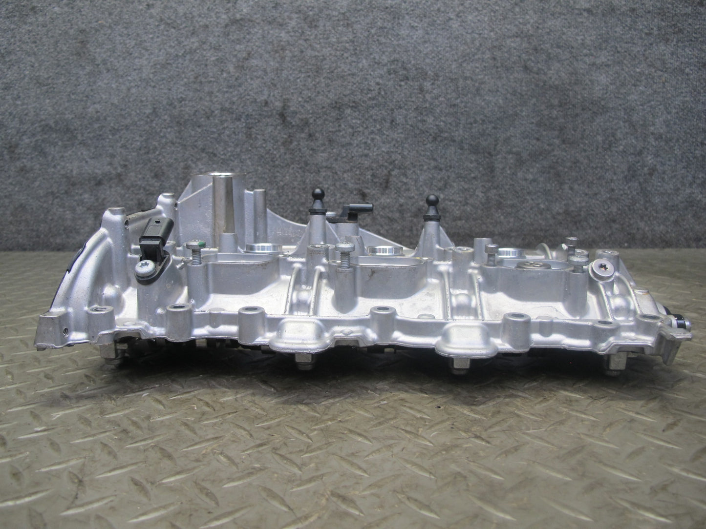 17-23 Porsche Panamera 971 2.9L Csza Engine Right Cylinder Head Valve Cover 43k