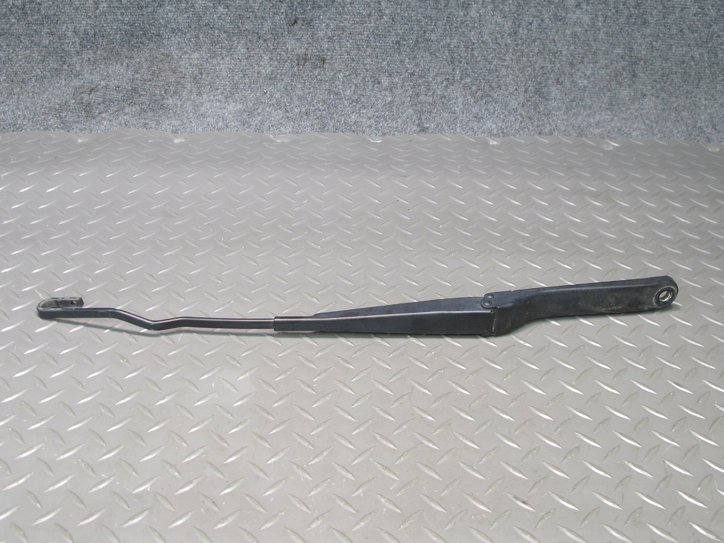 96-02 BMW E36/7 Z3 Set of 2 Front Left & Right Windshield Wiper Arm OEM