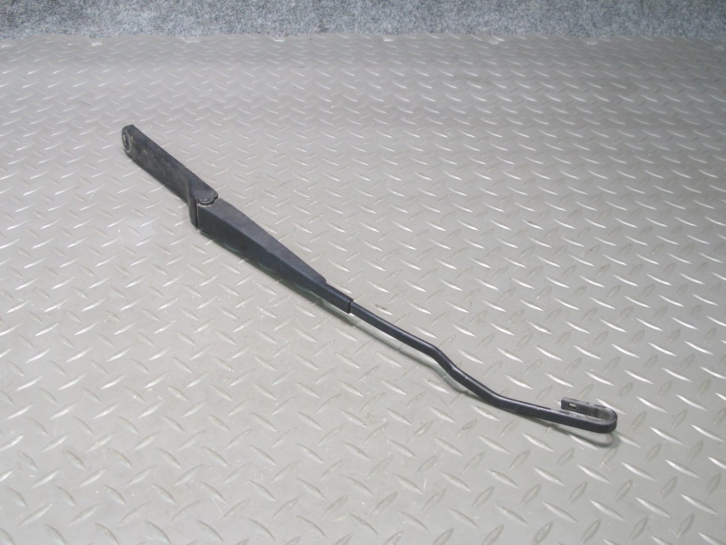 96-02 BMW E36/7 Z3 Set of 2 Front Left & Right Windshield Wiper Arm OEM