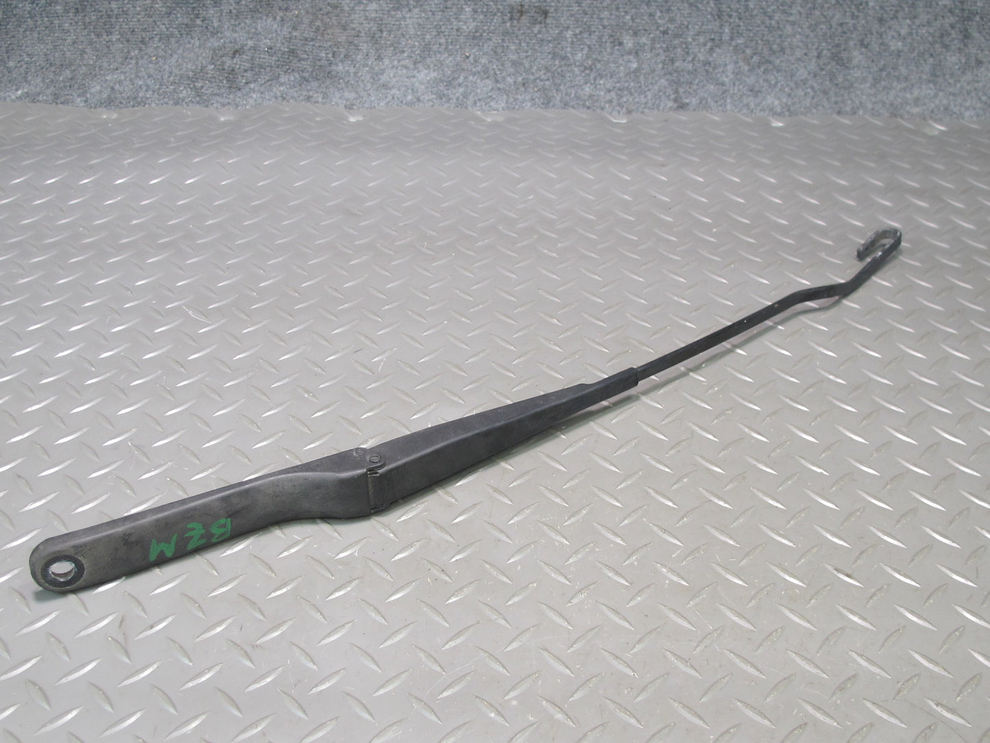 96-02 BMW E36/7 Z3 Set of 2 Front Left & Right Windshield Wiper Arm OEM