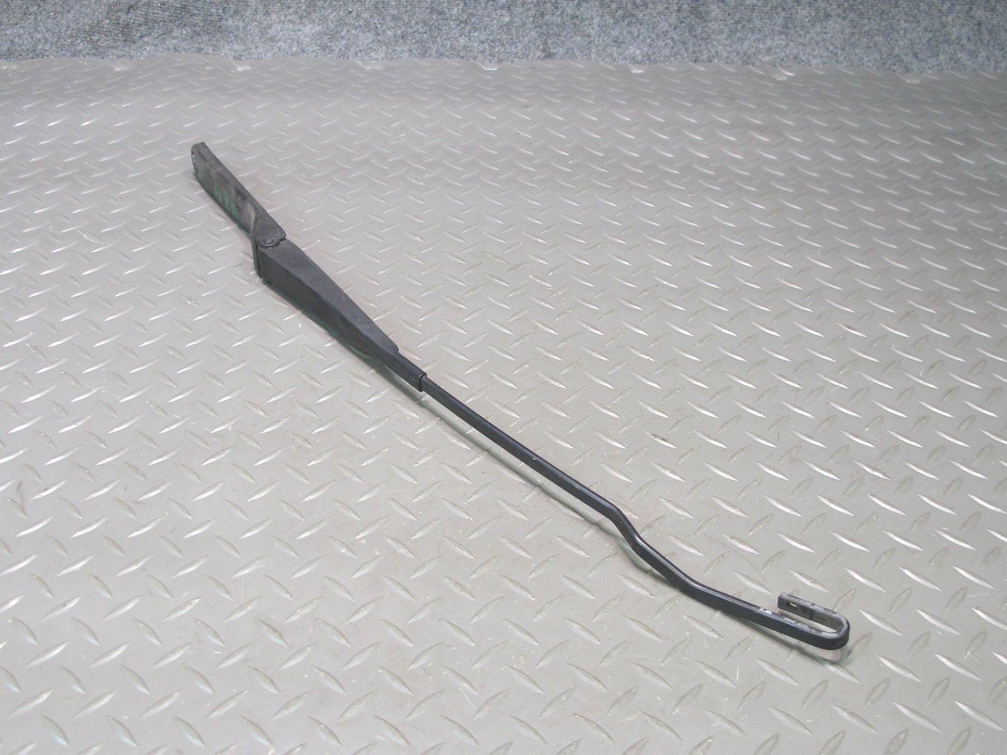 96-02 BMW E36/7 Z3 Set of 2 Front Left & Right Windshield Wiper Arm OEM