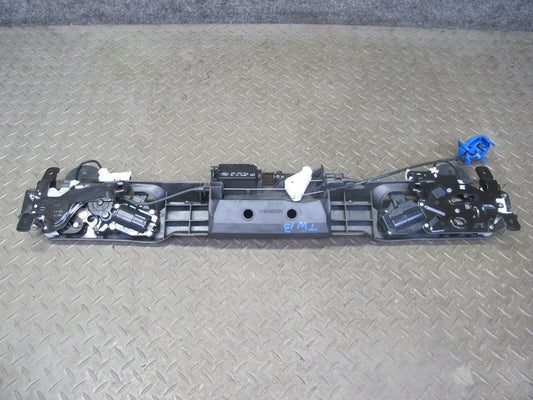 07-13 BMW E93 335i Convertible Rear Trunk Lid Locking Mechanism 7129214 OEM