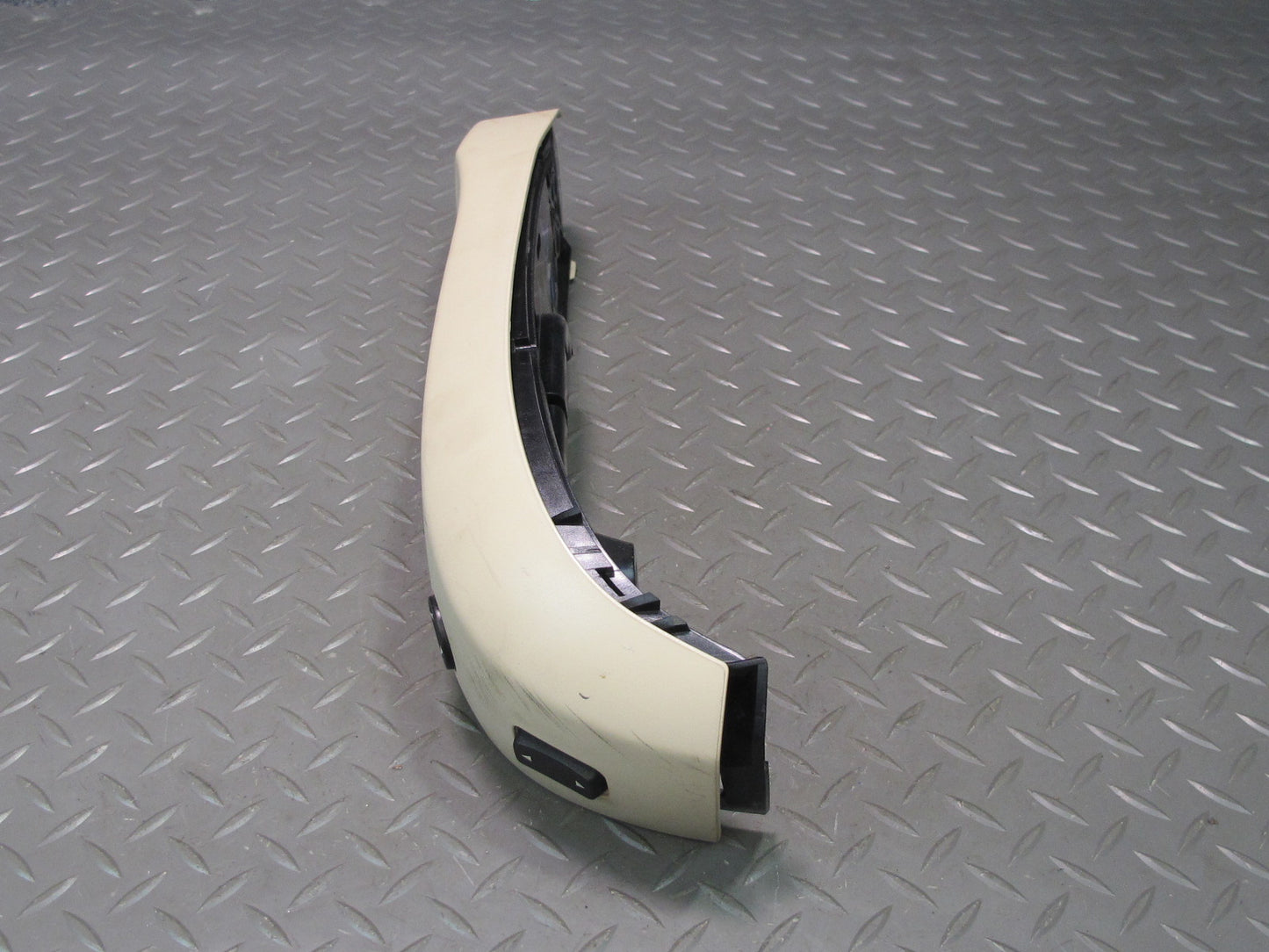 07-09 BMW E93 Convertible Front Right Seat Adjust Lumbar Switch w Trim  OEM