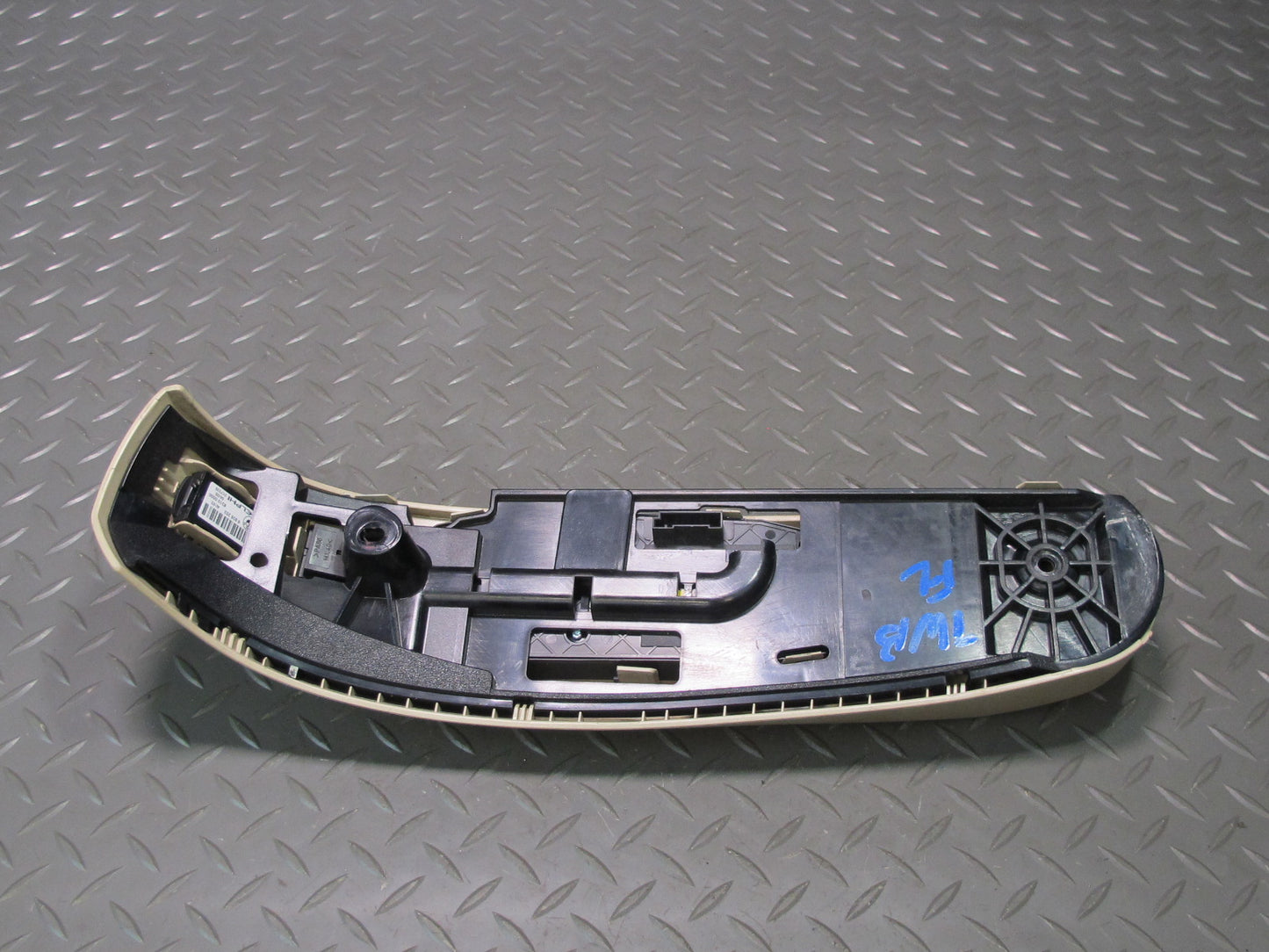 07-09 BMW E93 Convertible Front Left Seat Adjust Lumbar Switch w Trim  OEM