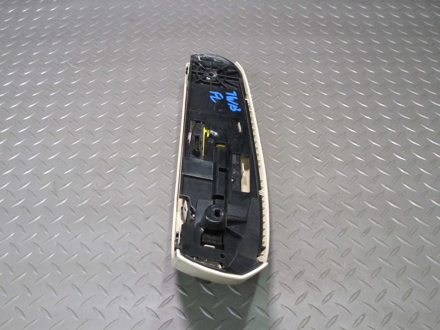 07-09 BMW E93 Convertible Front Left Seat Adjust Lumbar Switch w Trim  OEM