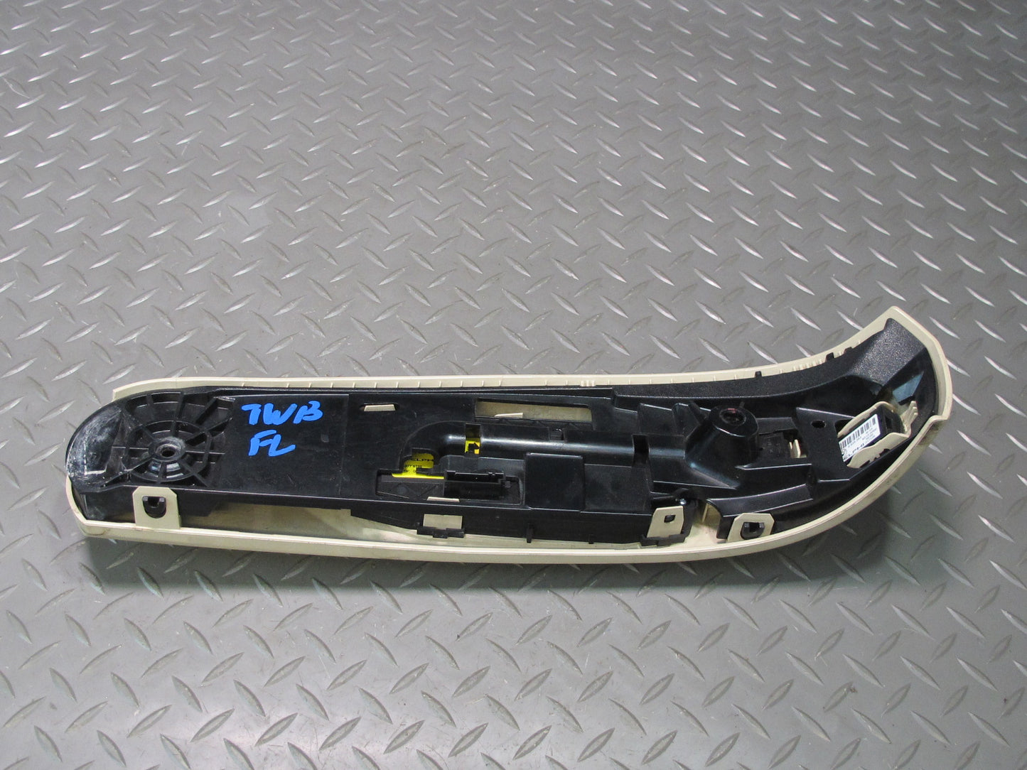 07-09 BMW E93 Convertible Front Left Seat Adjust Lumbar Switch w Trim  OEM