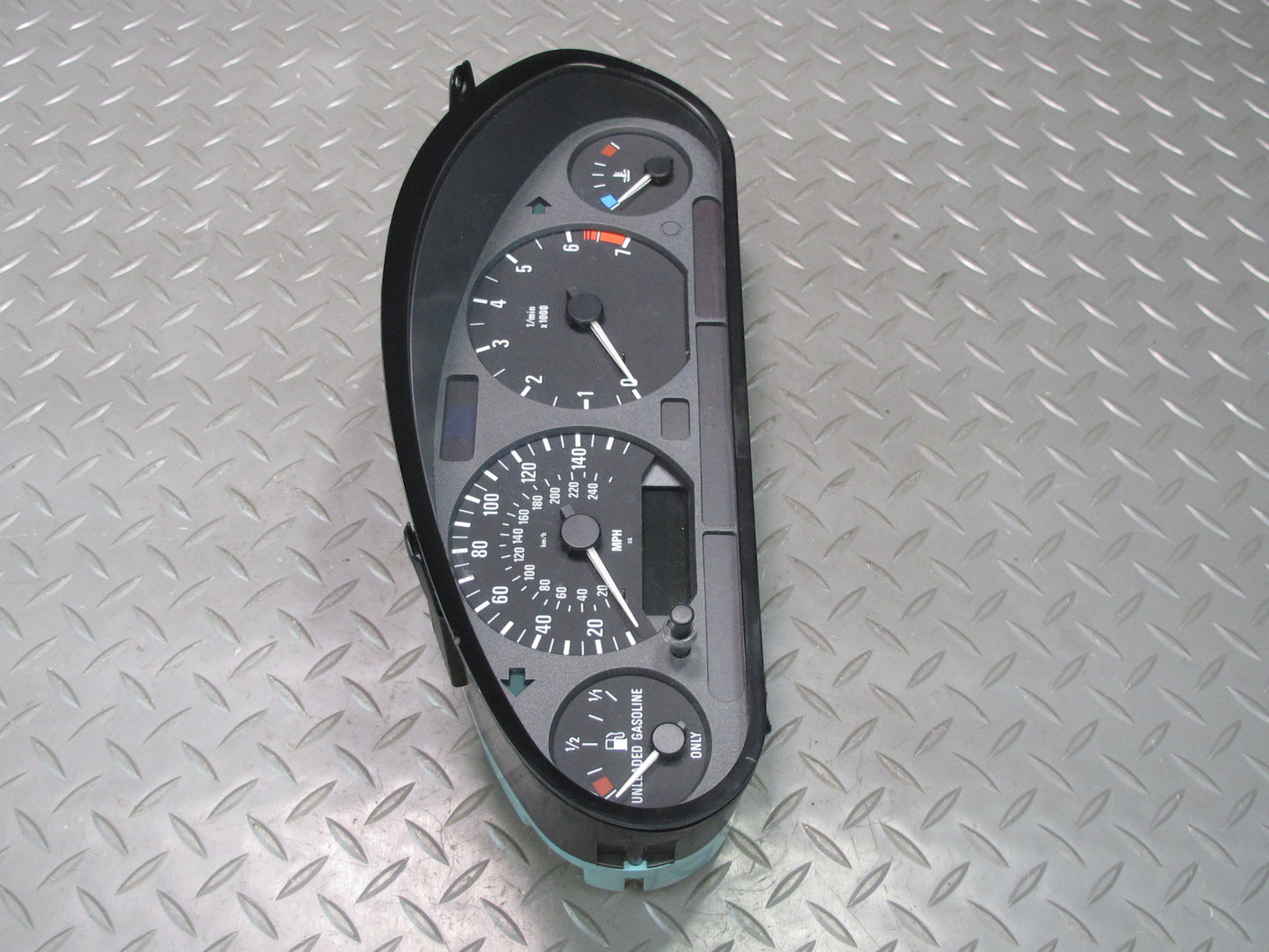 96-98 BMW E36/7 Z3 1.9L Roadster M/T Instrument Cluster Gauge Speedometer OEM