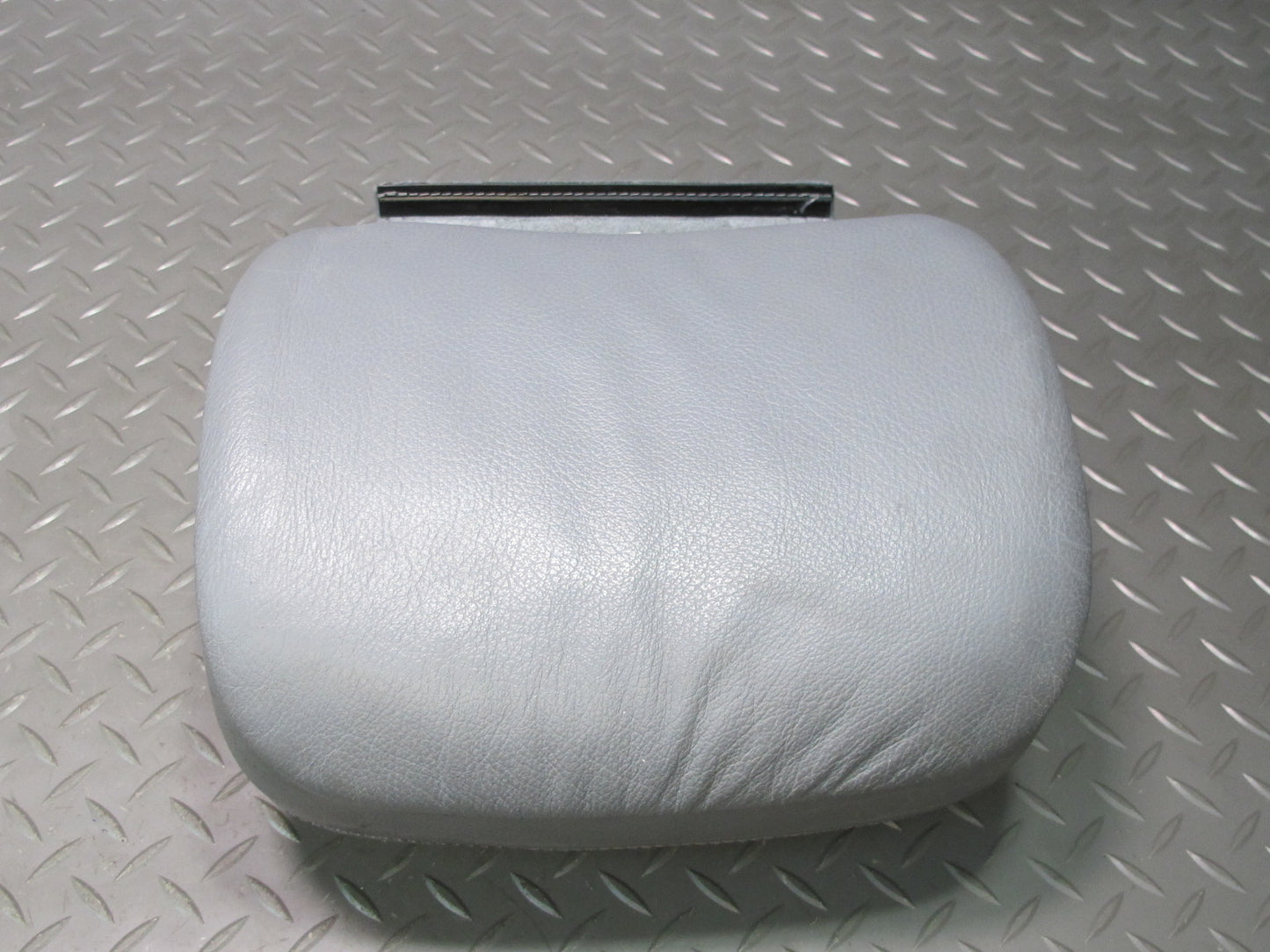 01-06 BMW E46 Convertible Front Left & Right Leather Headrest Gray OEM