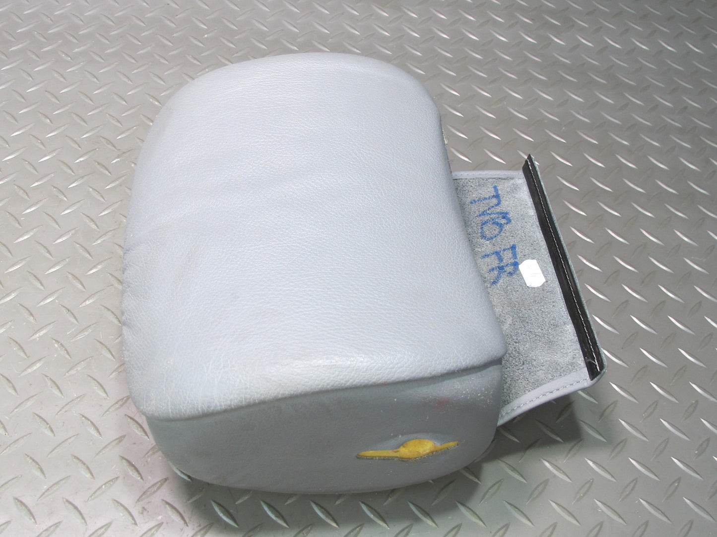 01-06 BMW E46 Convertible Front Left & Right Leather Headrest Gray OEM