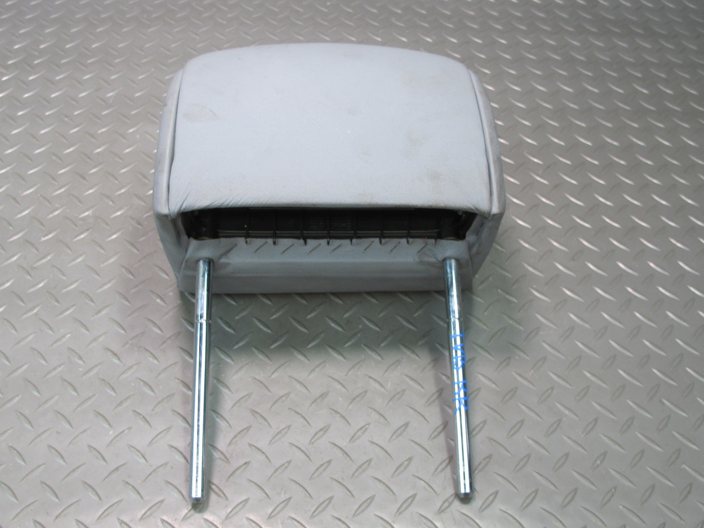 01-06 BMW E46 330Ci Convertible Rear Right Seat Leather Headrest OEM