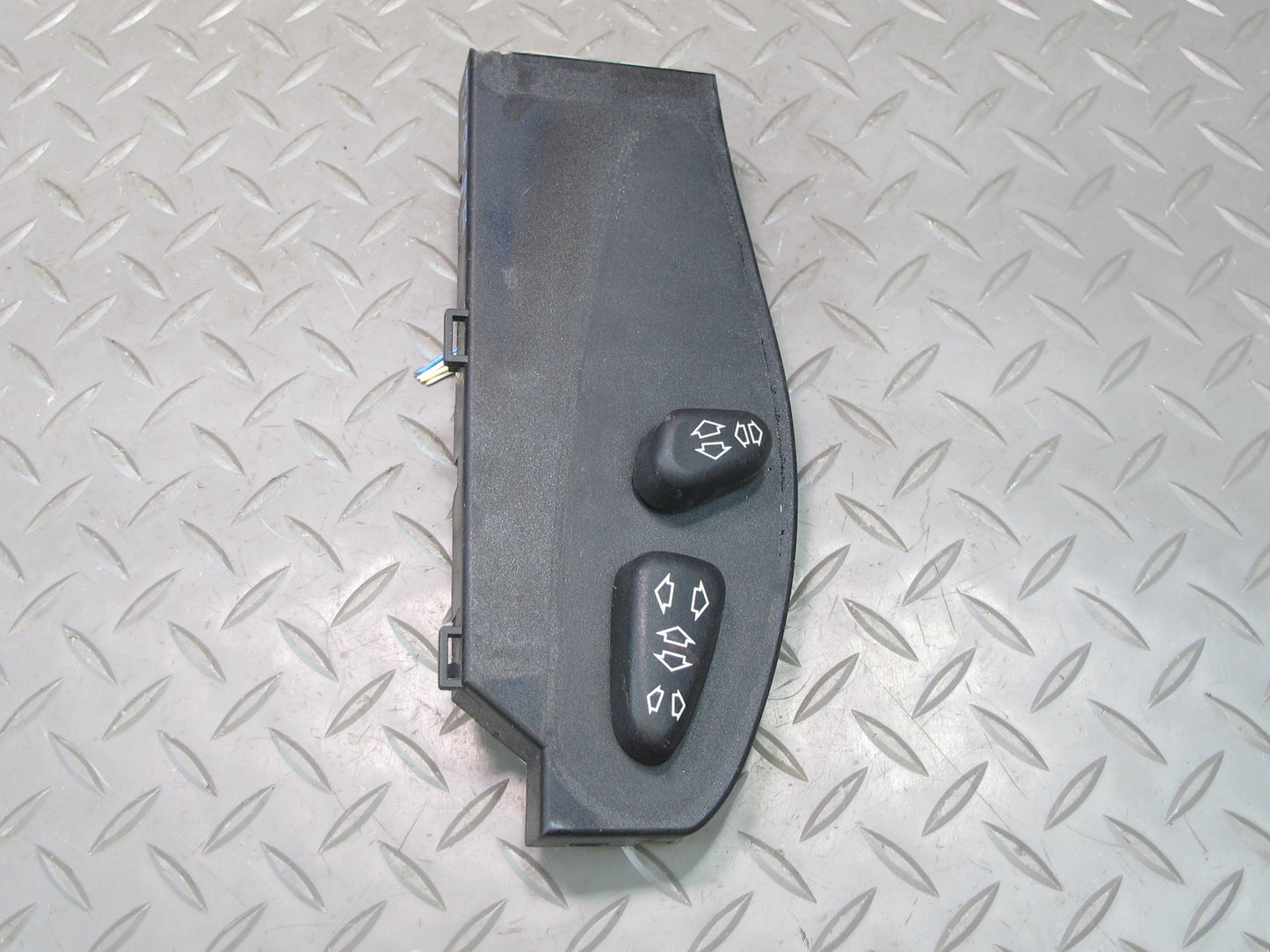 01-06 BMW E46 330ci Convertible Front Right Seat Adjustment Control Switch OEM