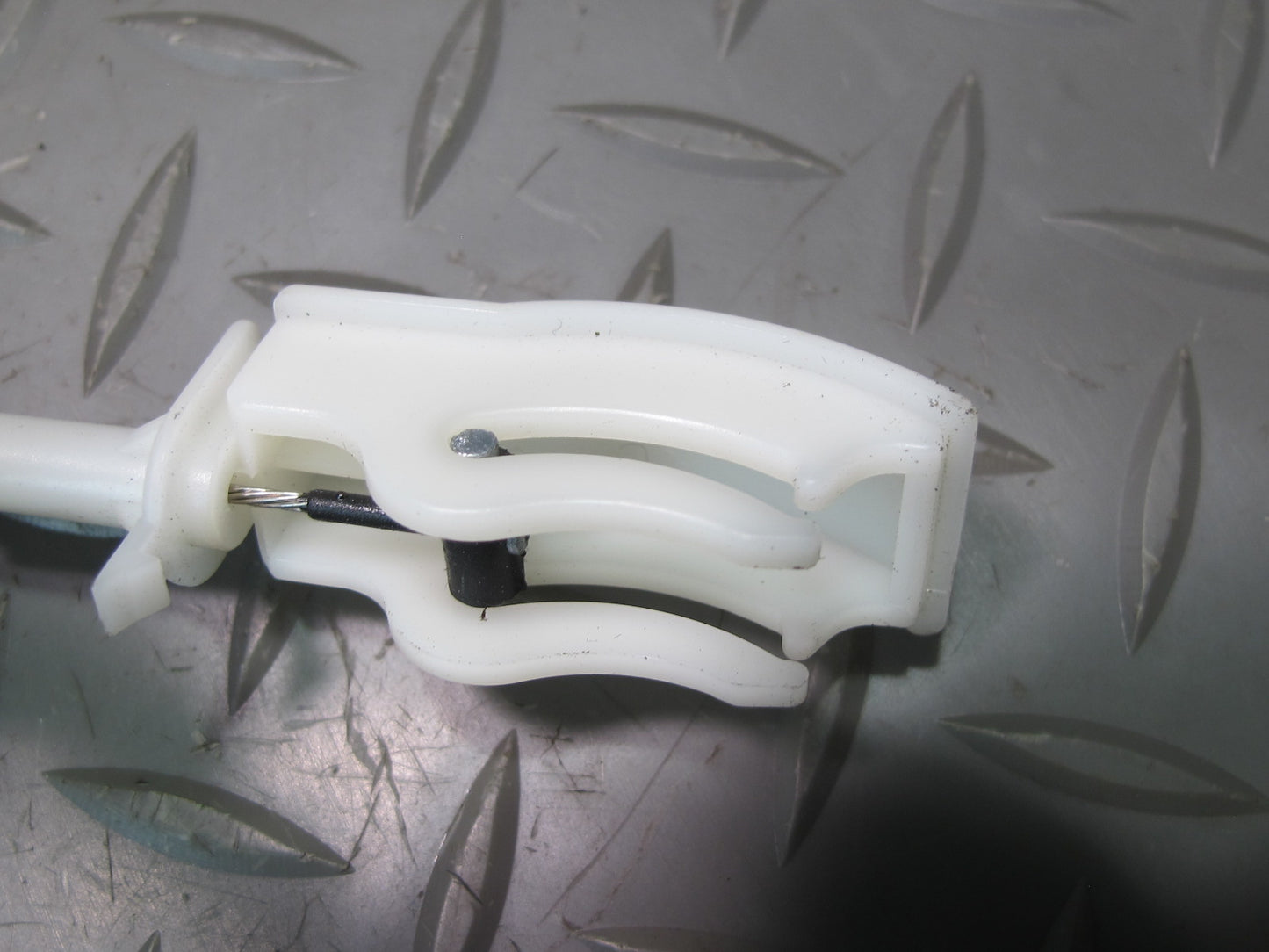 01-06 BMW E46 330Ci Coupe Convertible Right Door Lock Latch Actuator OEM