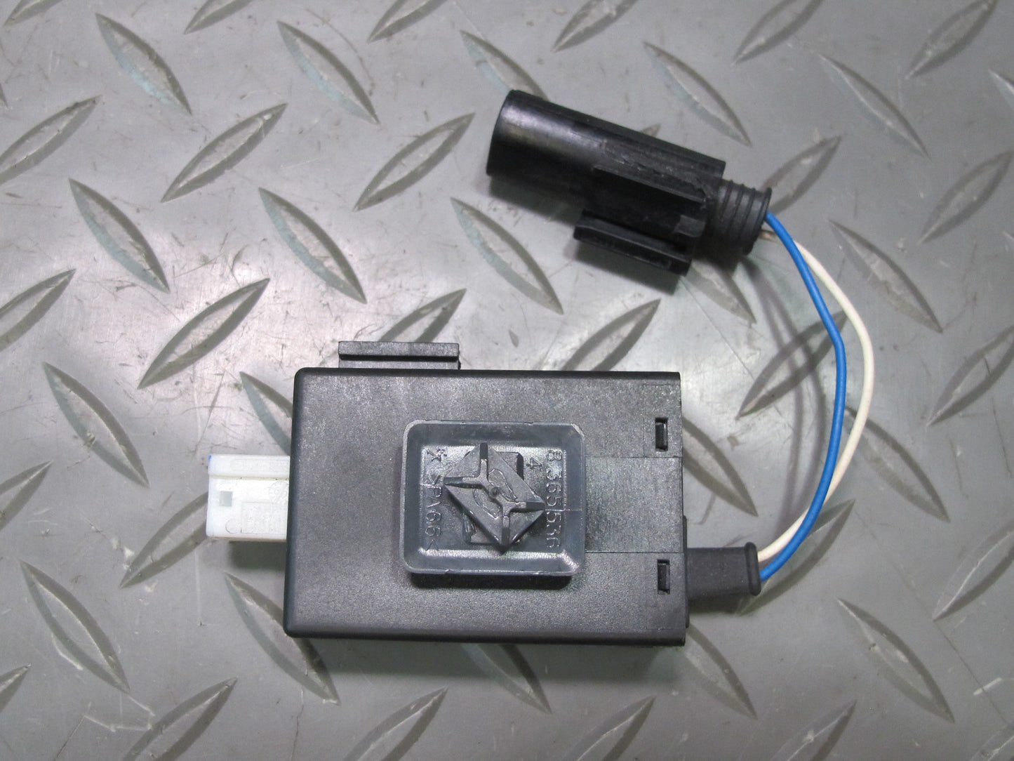 01-06 BMW E46 330Ci Seat Occupancy Sensor 8367242