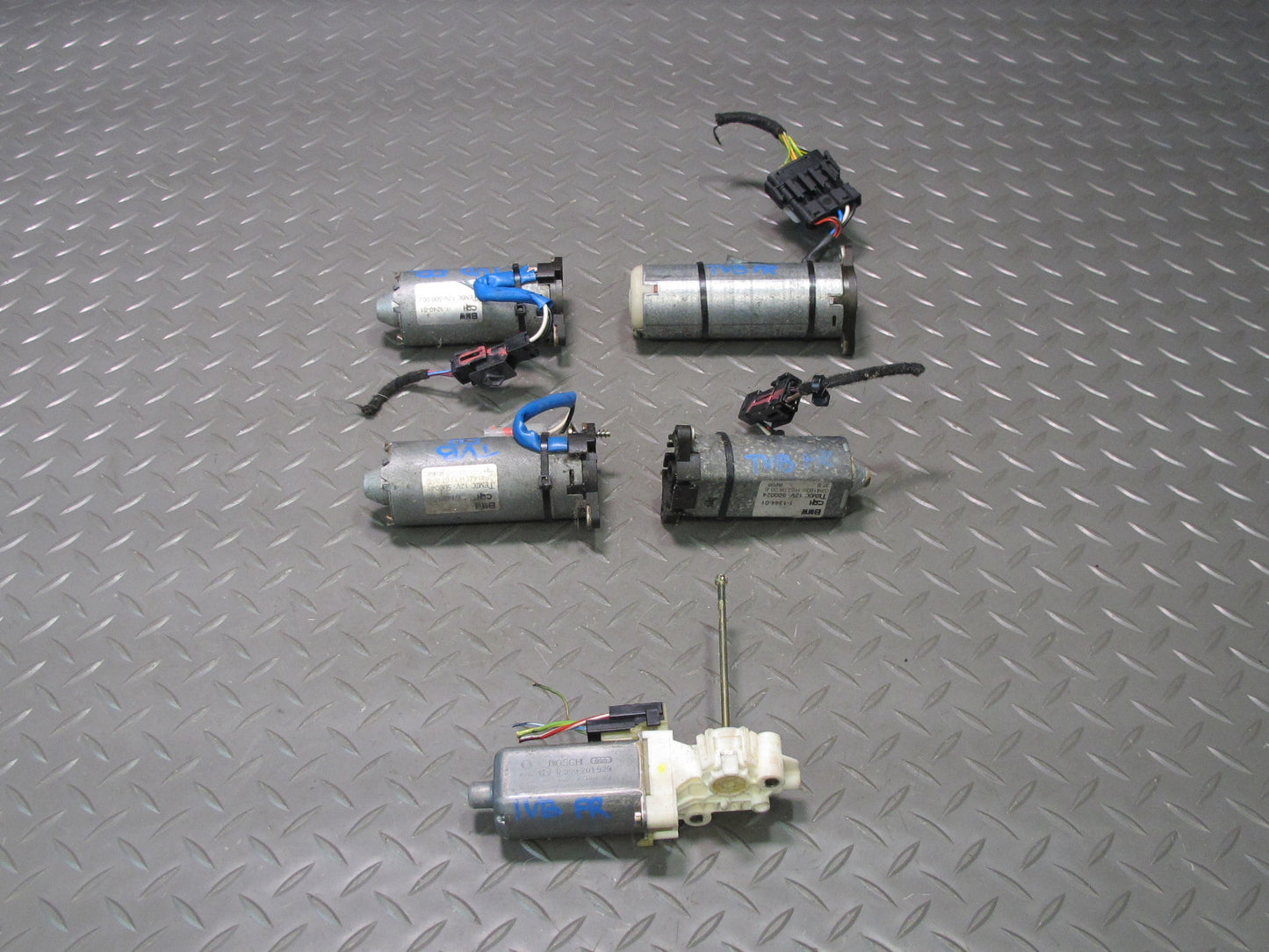 01-06 BMW E46 330ci Convertible Set of 5 Front Right Seat Adjust Motor OEM