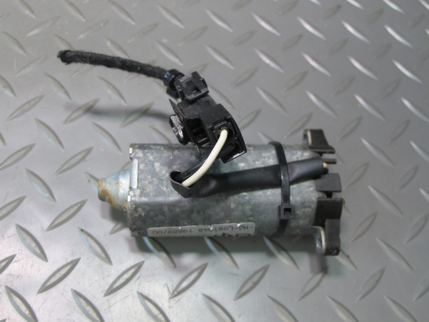 01-06 BMW E46 330ci Convertible Set of 5 Front Right Seat Adjust Motor OEM