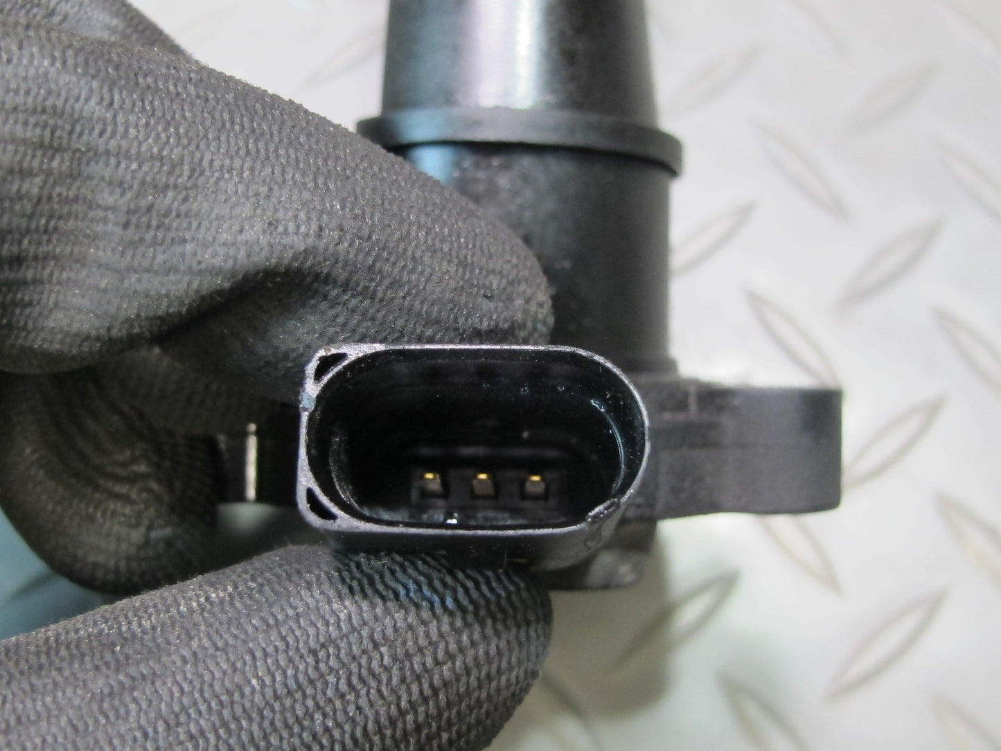 17-23 Porsche Panamera 971 2.9L Engine Oil Level Sensor 079907660A