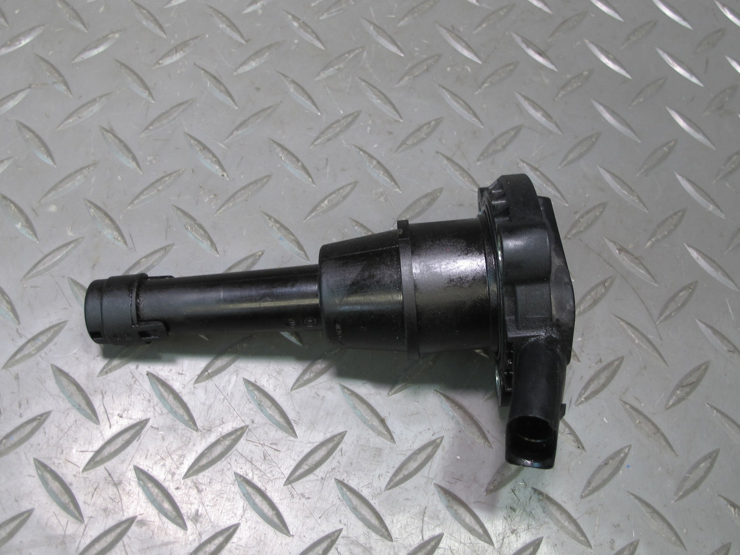 17-23 Porsche Panamera 971 2.9L Engine Oil Level Sensor 079907660A