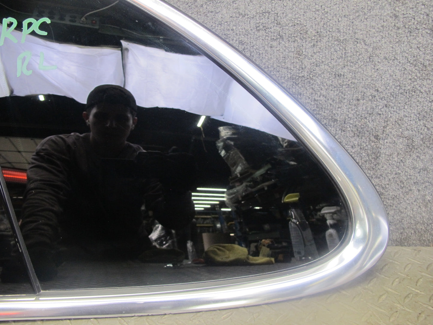 2011-2018 Porsche Cayenne 958 Rear Left Driver Side Quarter Window Glass