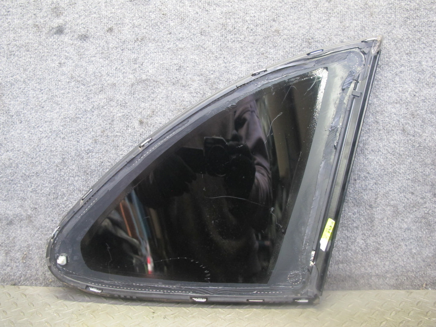 2011-2018 Porsche Cayenne 958 Rear Left Driver Side Quarter Window Glass