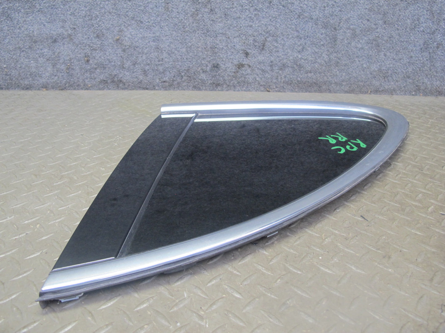 2011-2018 Porsche Cayenne 958 Rear Right Pass Side Quarter Window Glass