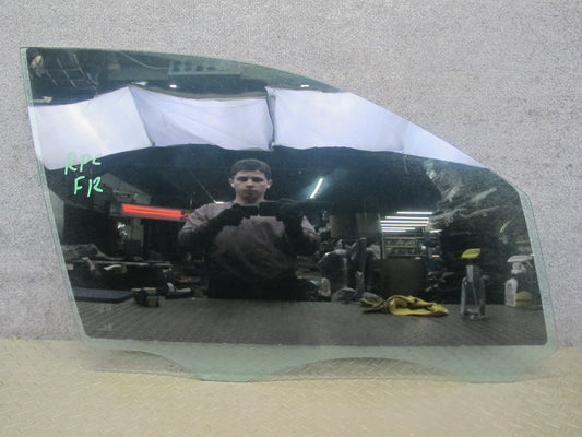 2011-2018 Porsche Cayenne 958 Front Right Pass Side Door Window Glass