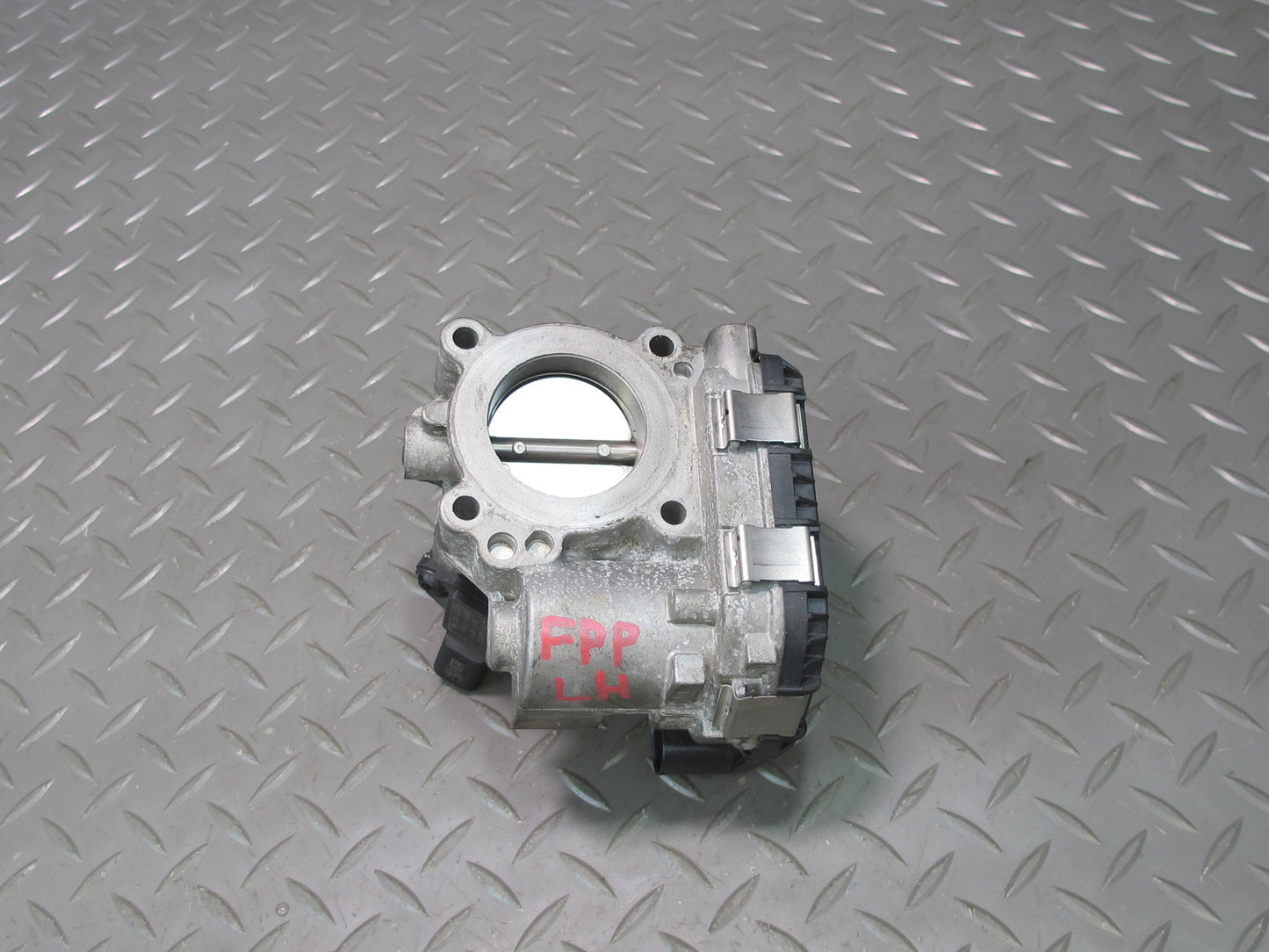 17-23 Porsche Panamera 971 2.9L Engine Motor Left Throttle Body 06M133062J