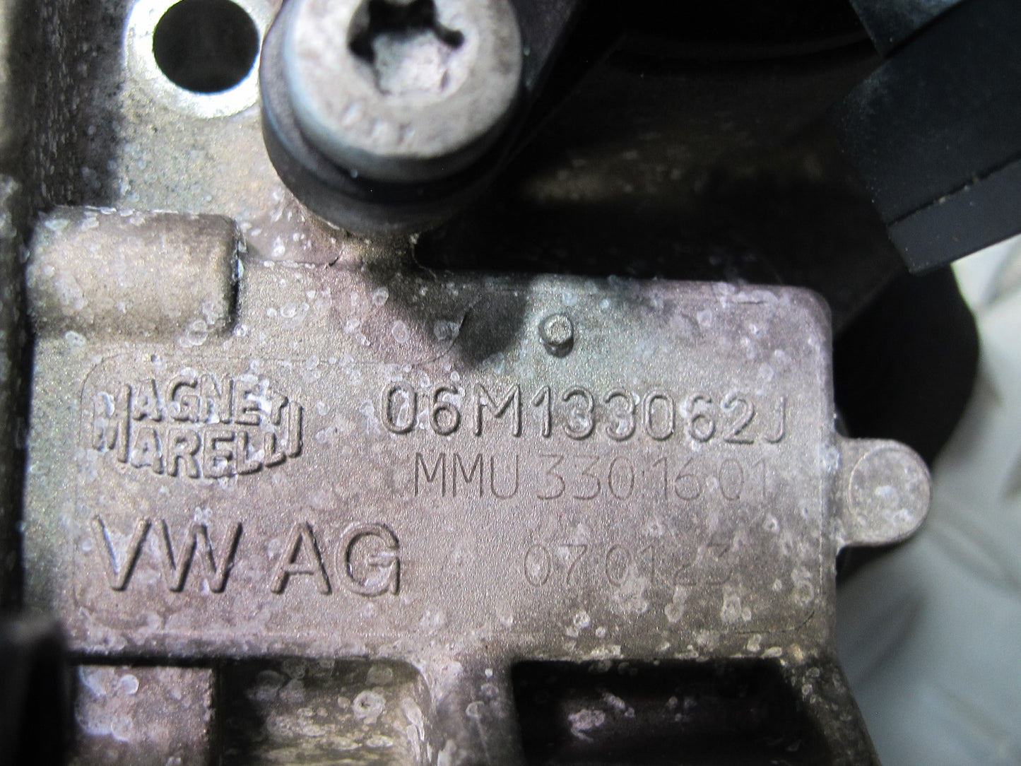 17-23 Porsche Panamera 971 2.9L Engine Motor Left Throttle Body 06M133062J